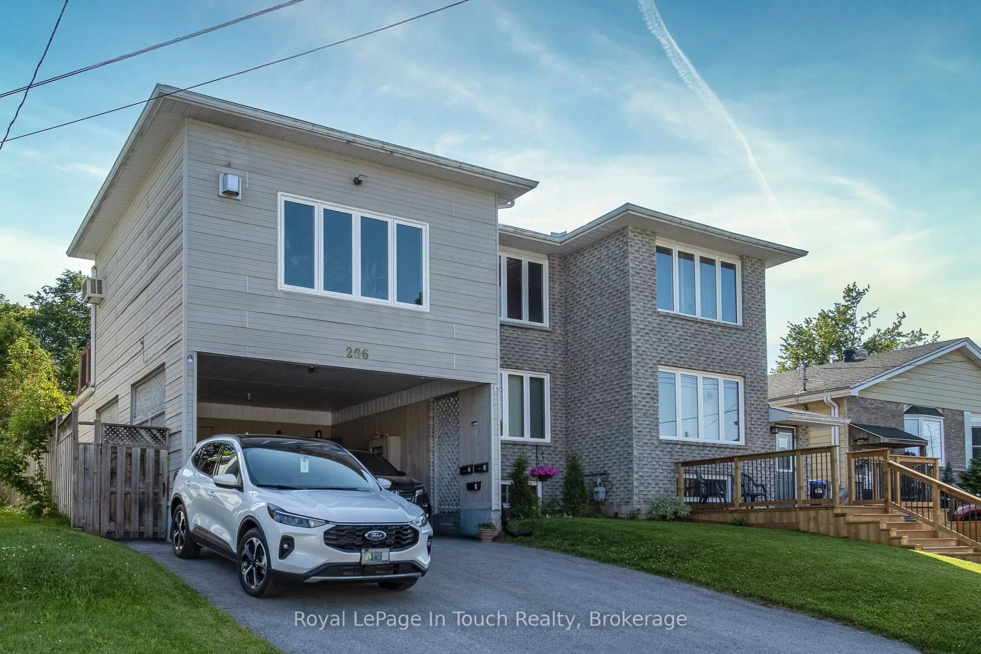 206 Lindsay Street