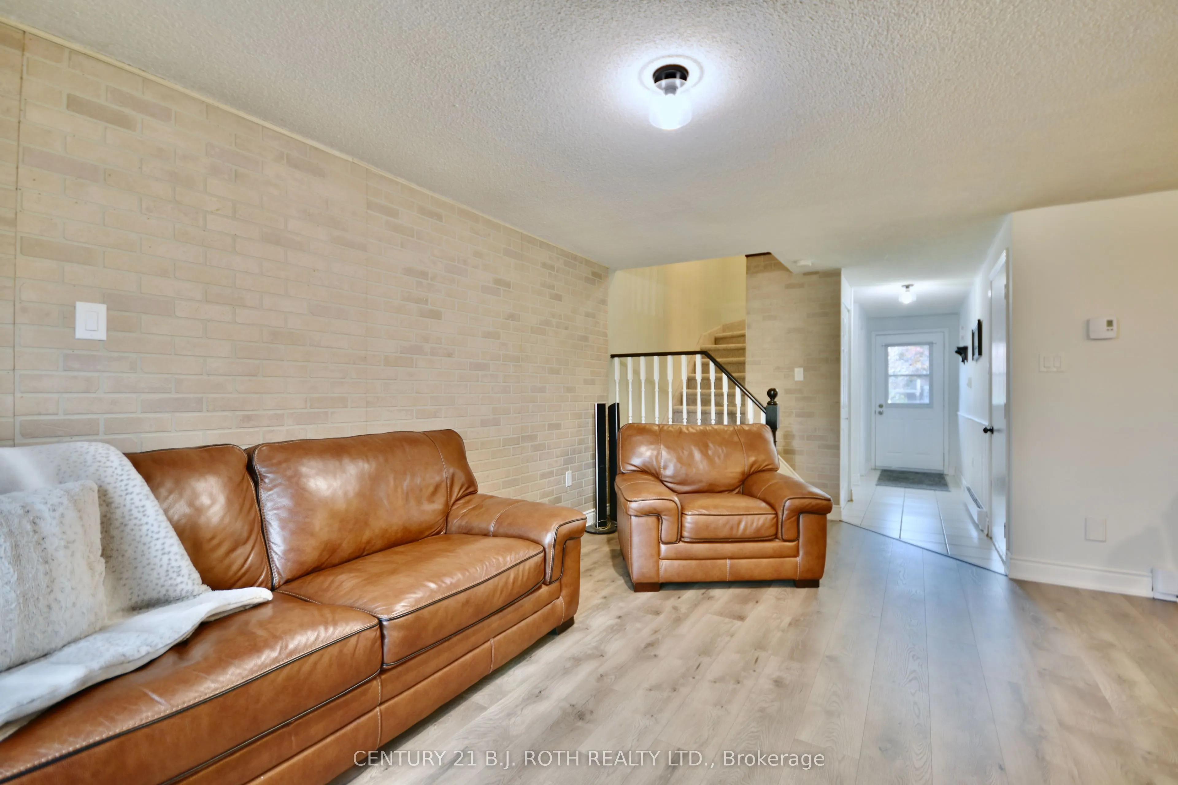 11 Pheasant Trail, #6