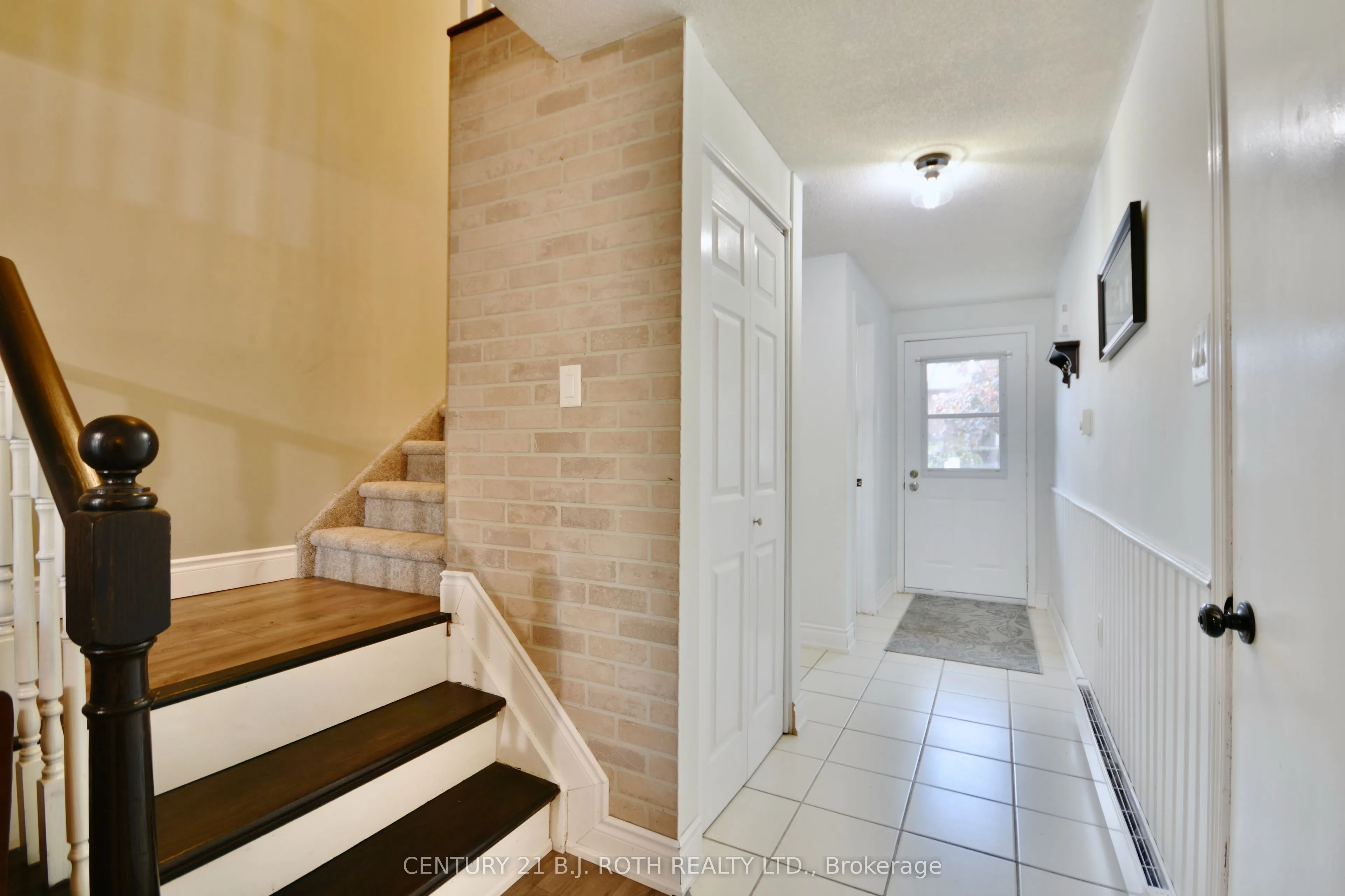 11 Pheasant Trail, #6