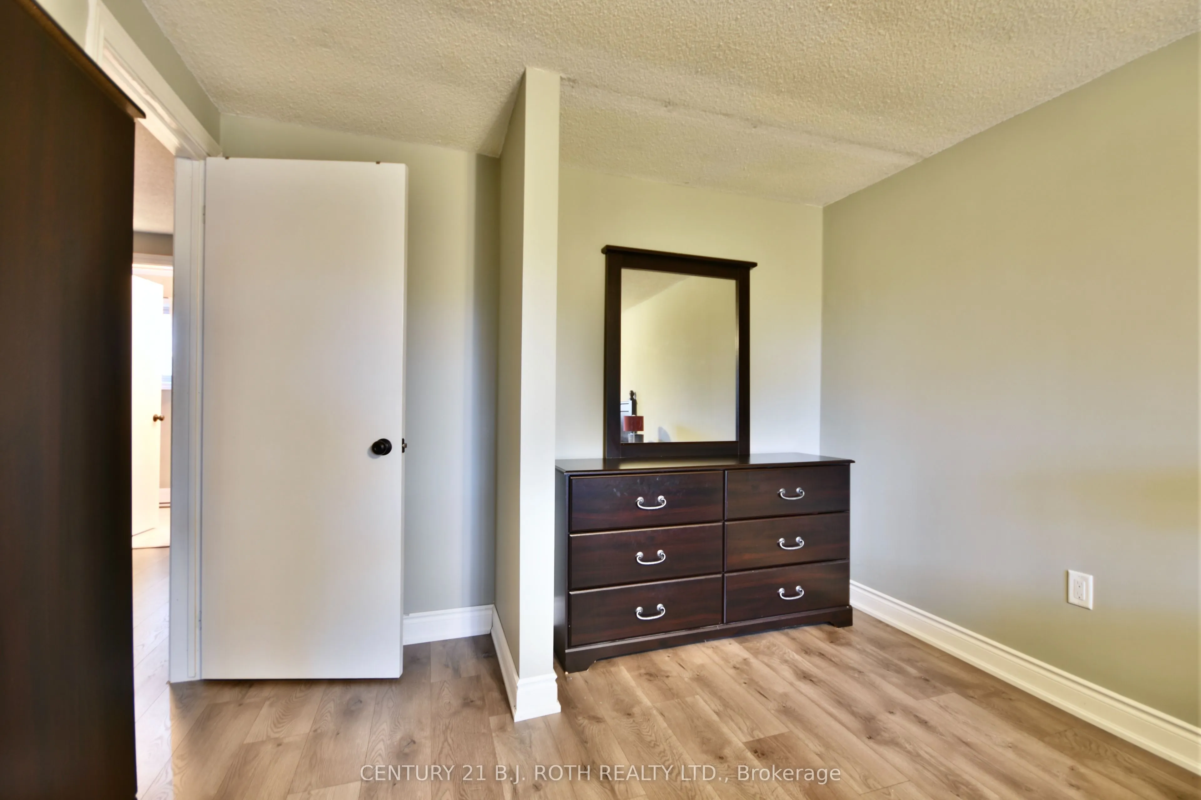 11 Pheasant Trail, #6