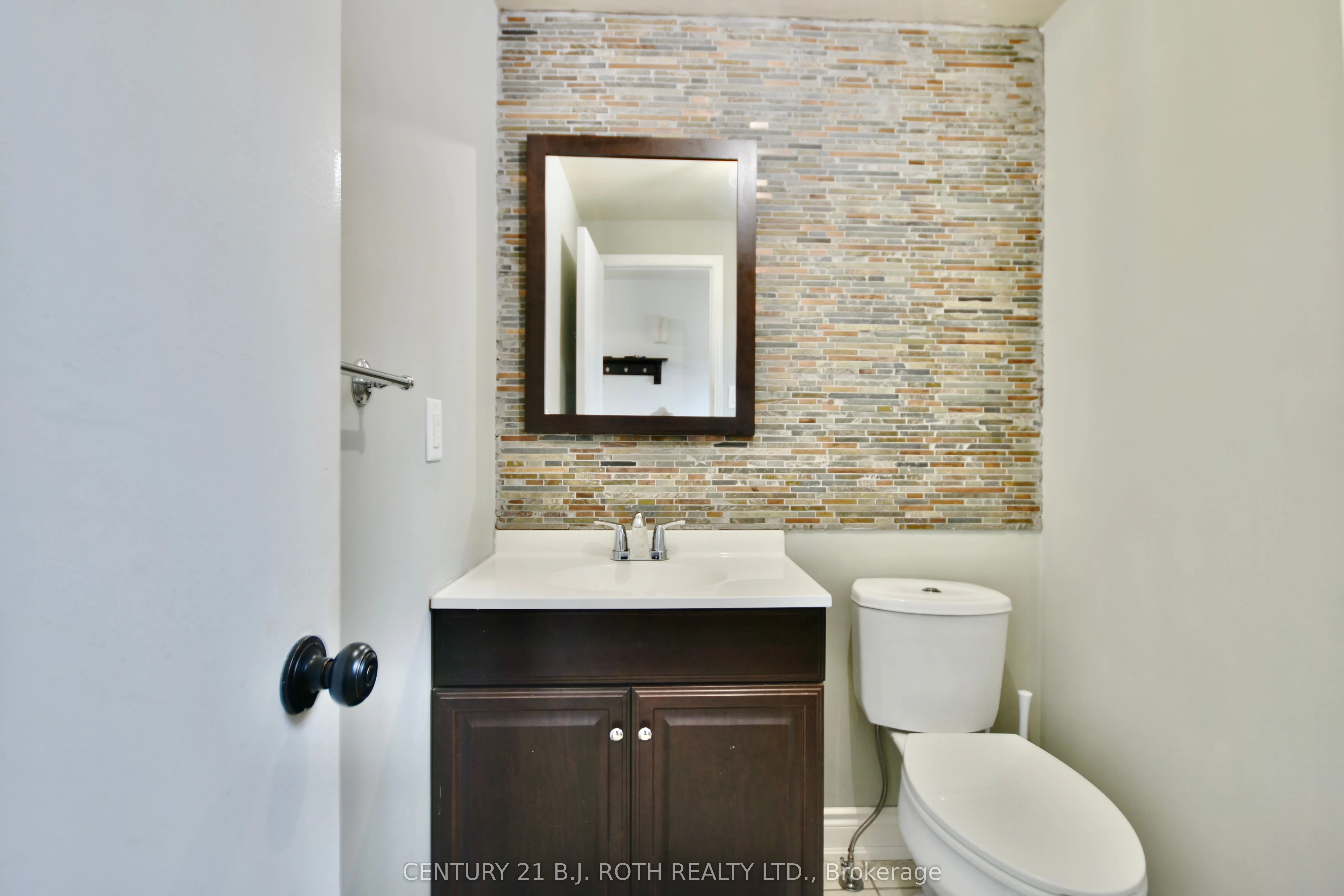 11 Pheasant Trail, #6