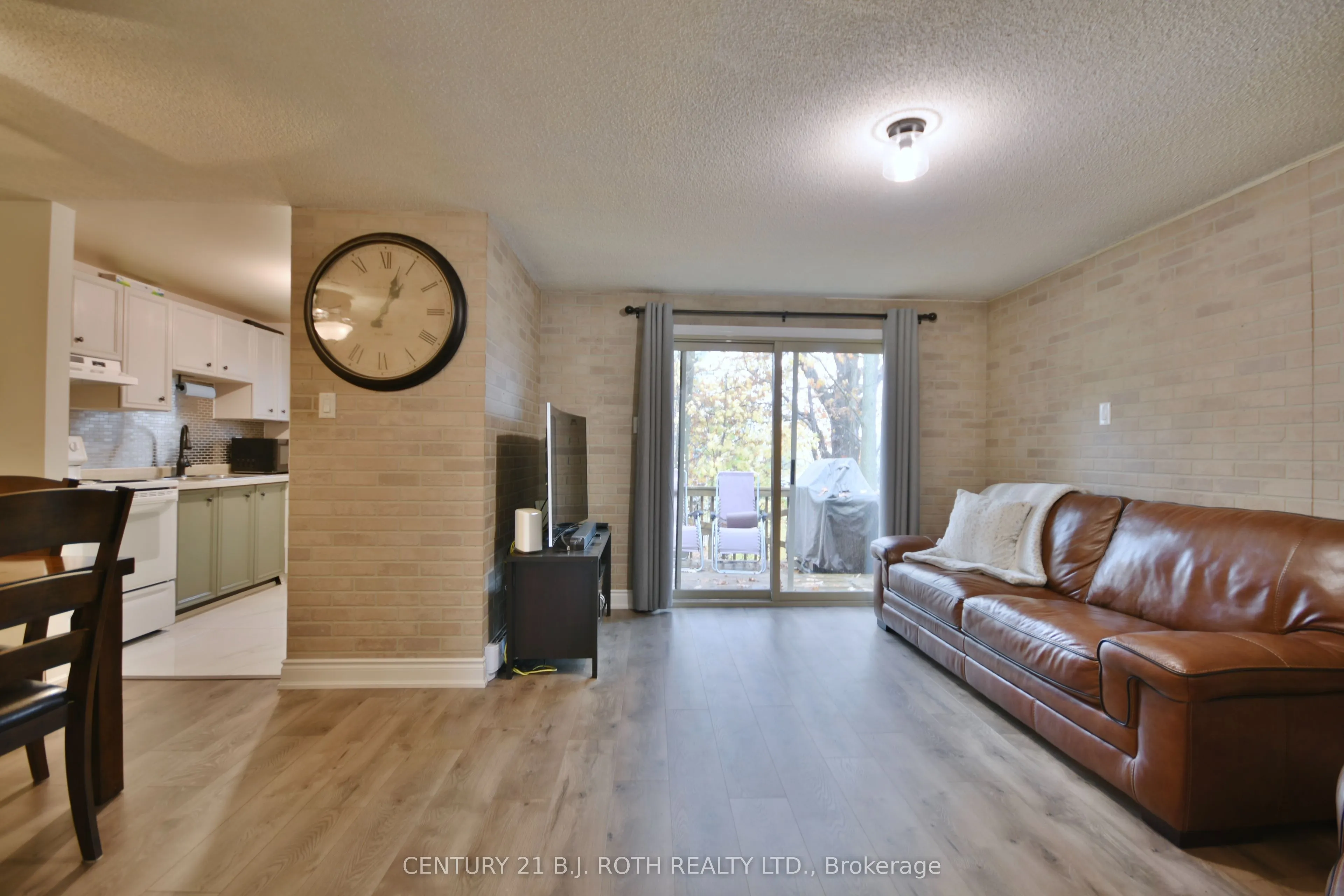11 Pheasant Trail, #6