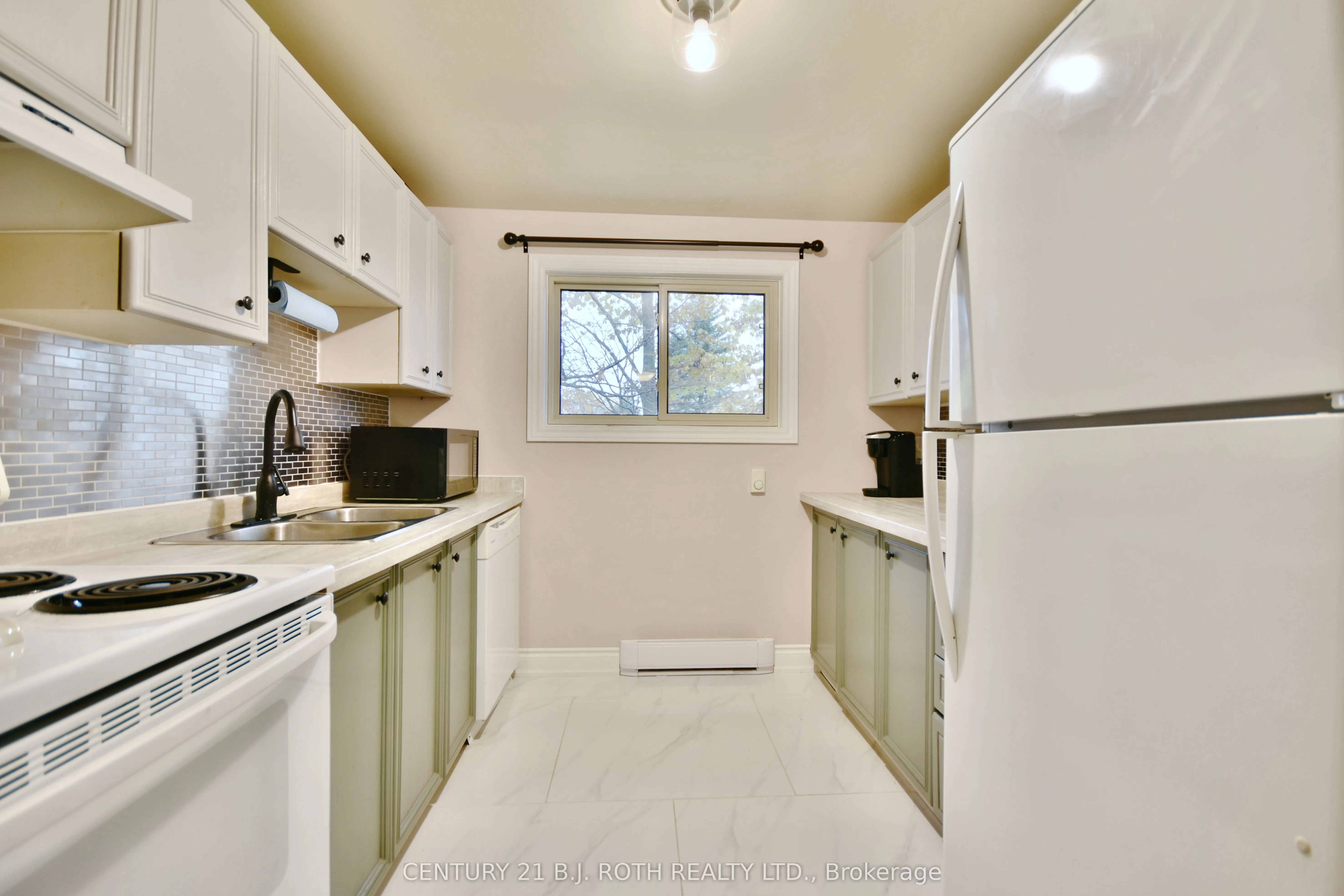 11 Pheasant Trail, #6