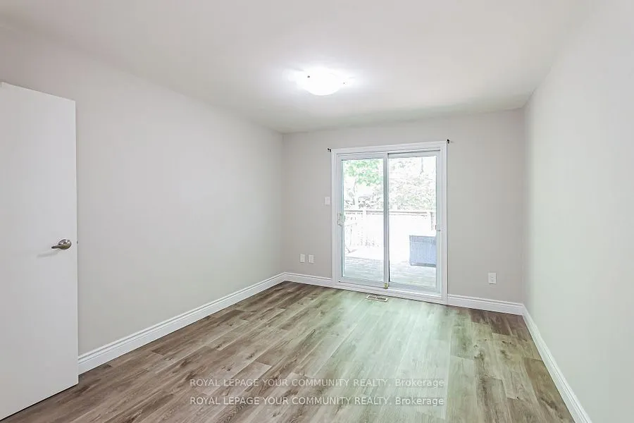 21 Ashdale Court