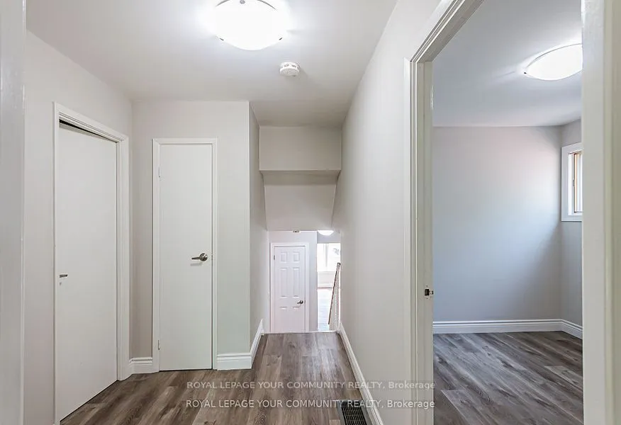 21 Ashdale Court