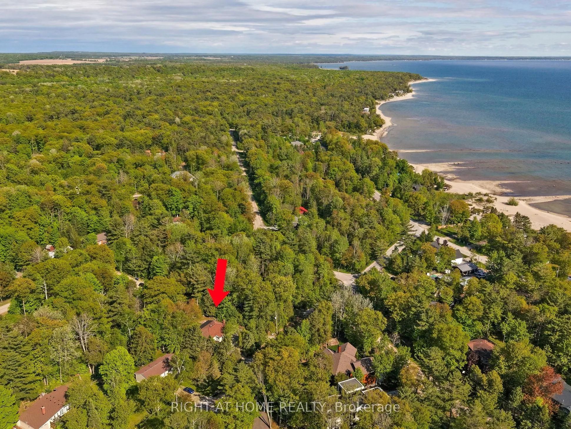 39 Rue  Jules  Leger Street