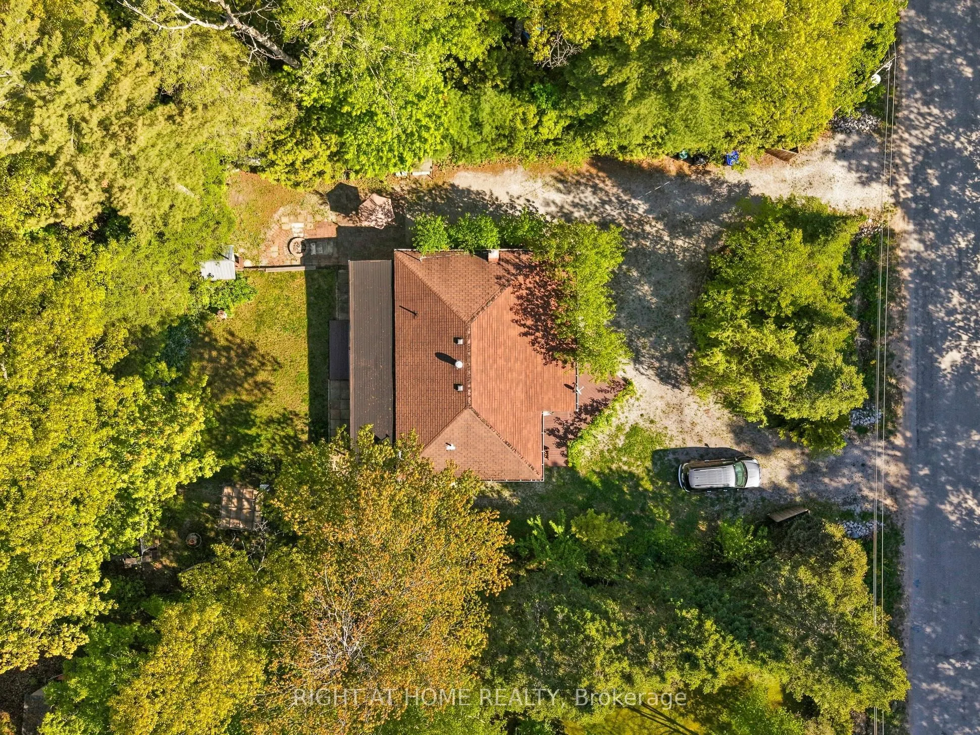 39 Rue  Jules  Leger Street