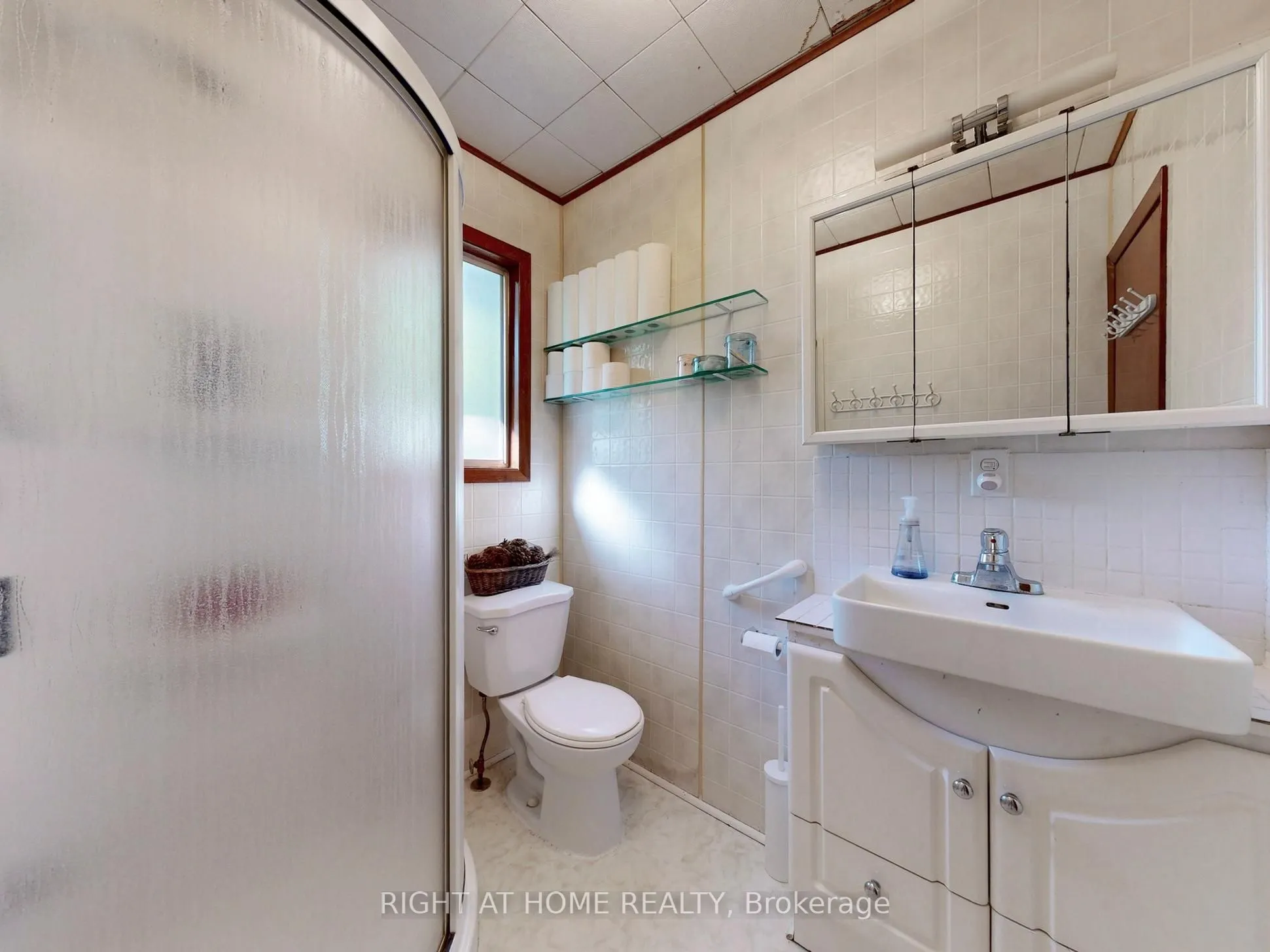 39 Rue  Jules  Leger Street