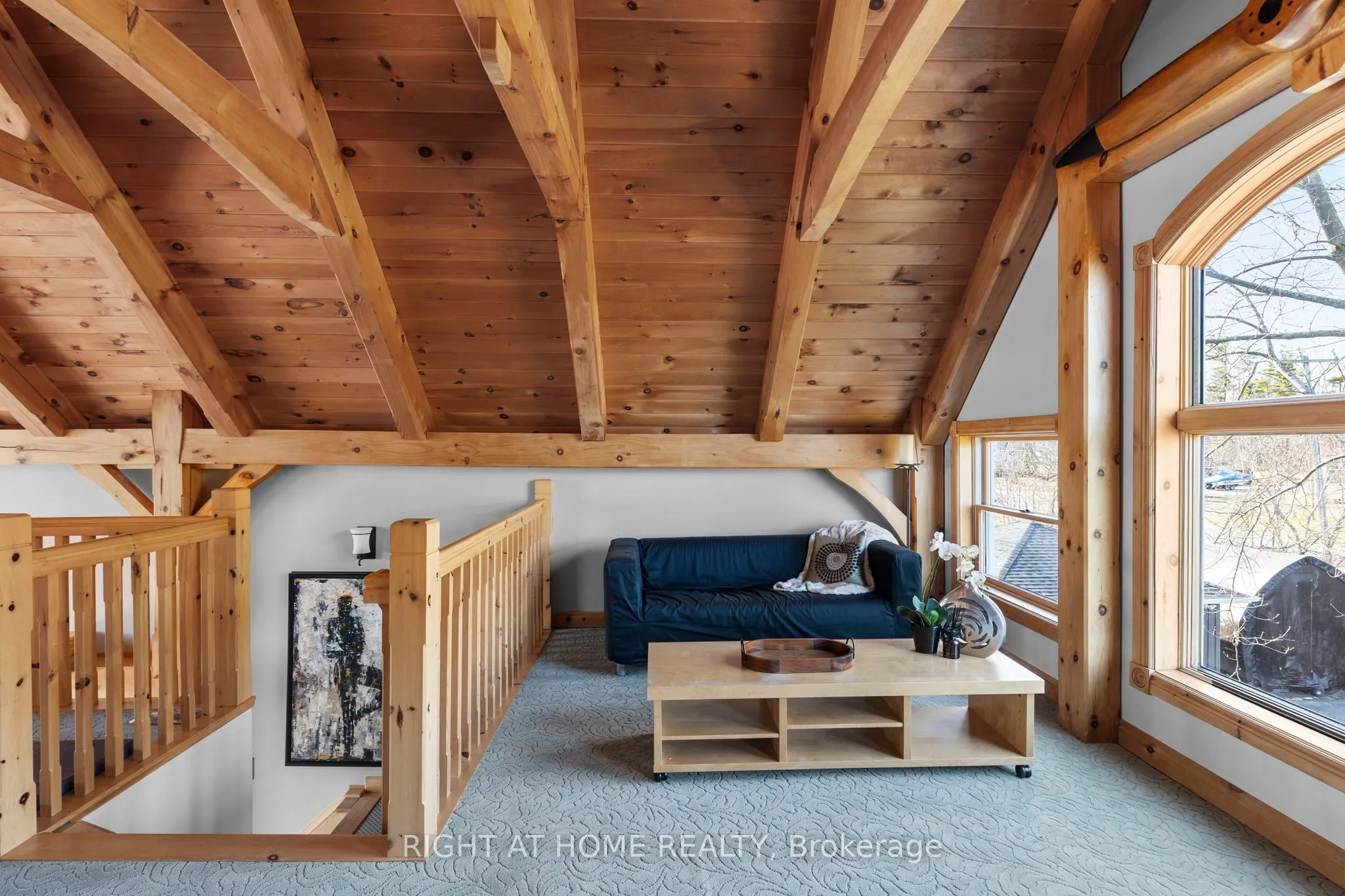 21 Lakeshore Road E
