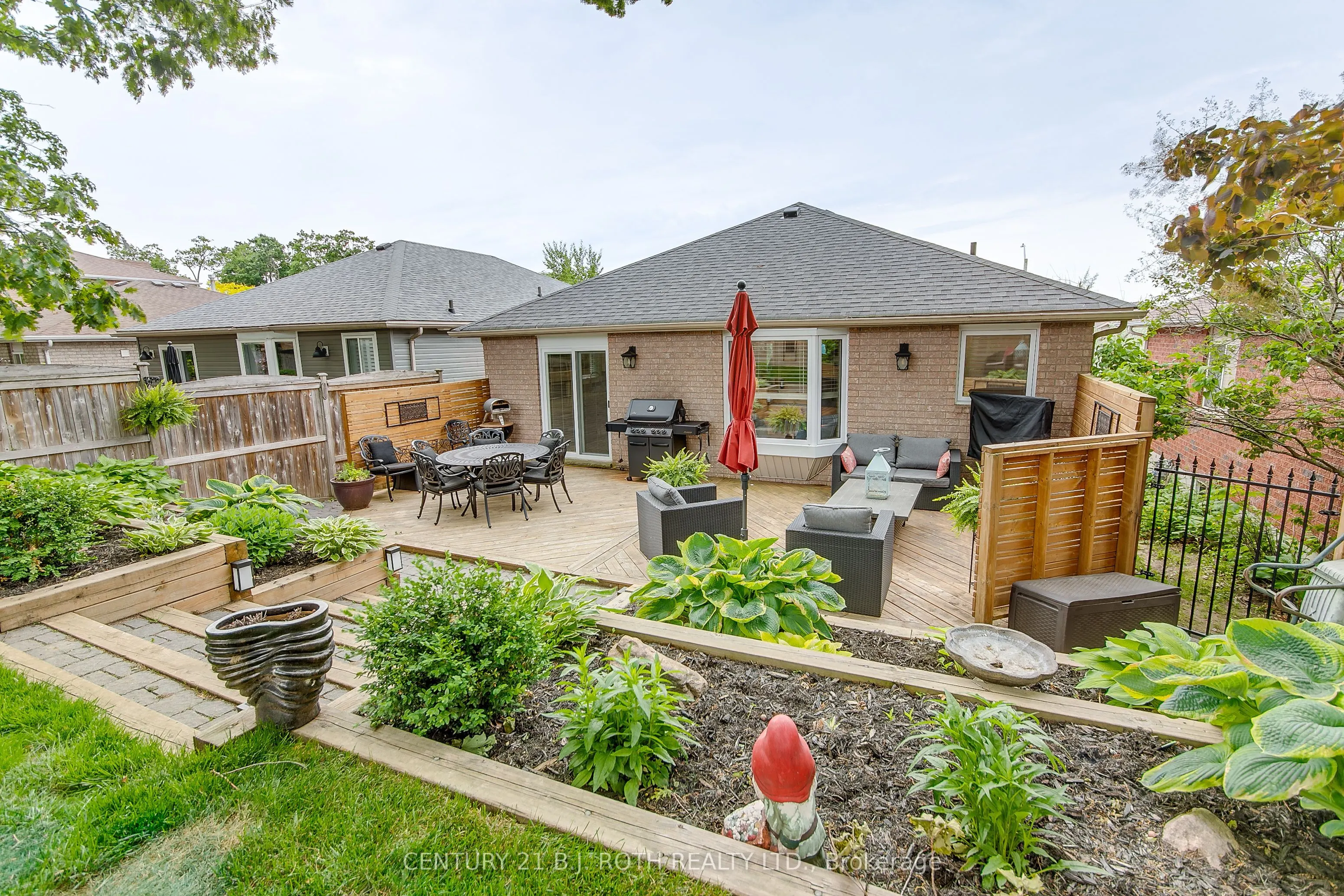 26 Monique Crescent
