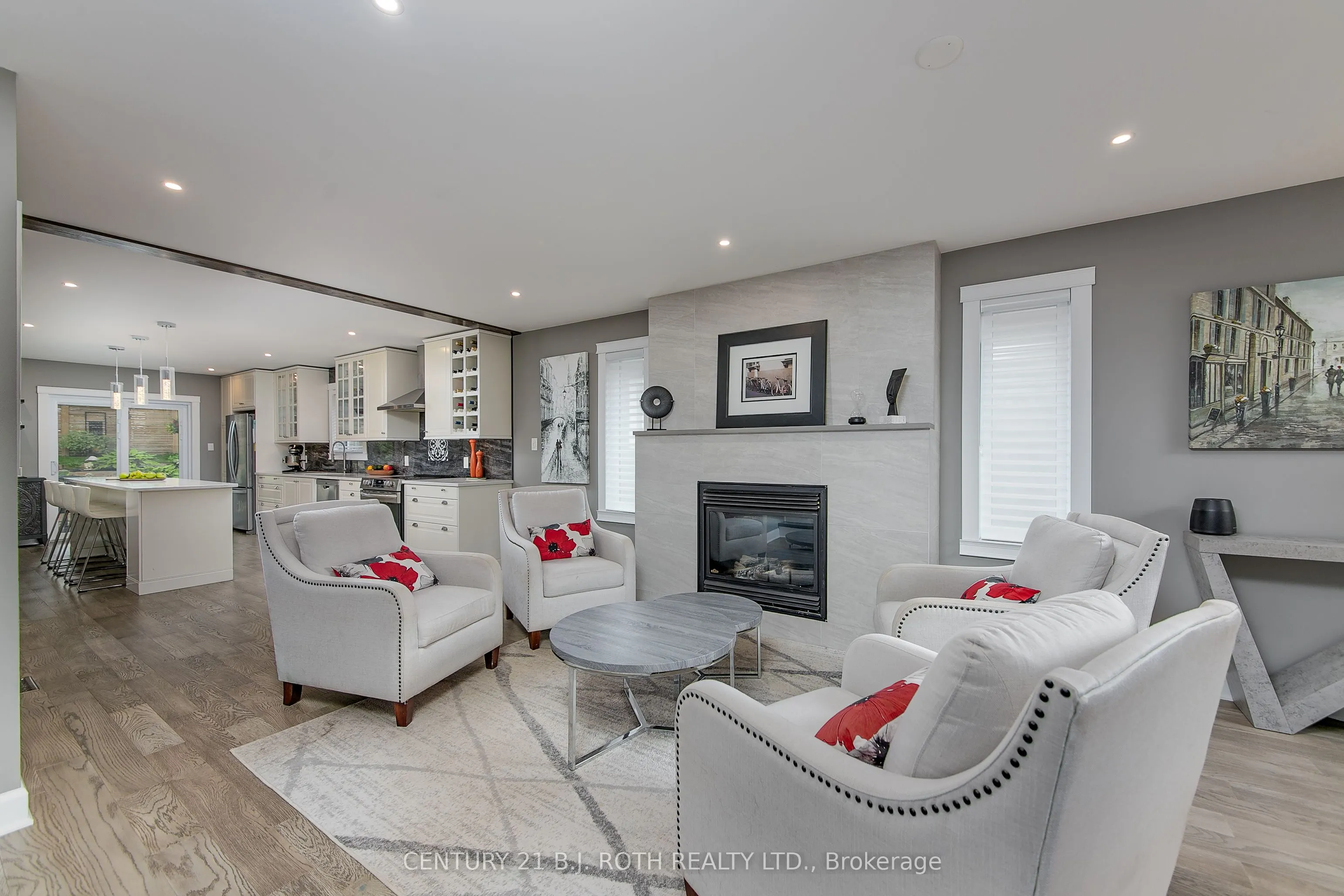26 Monique Crescent
