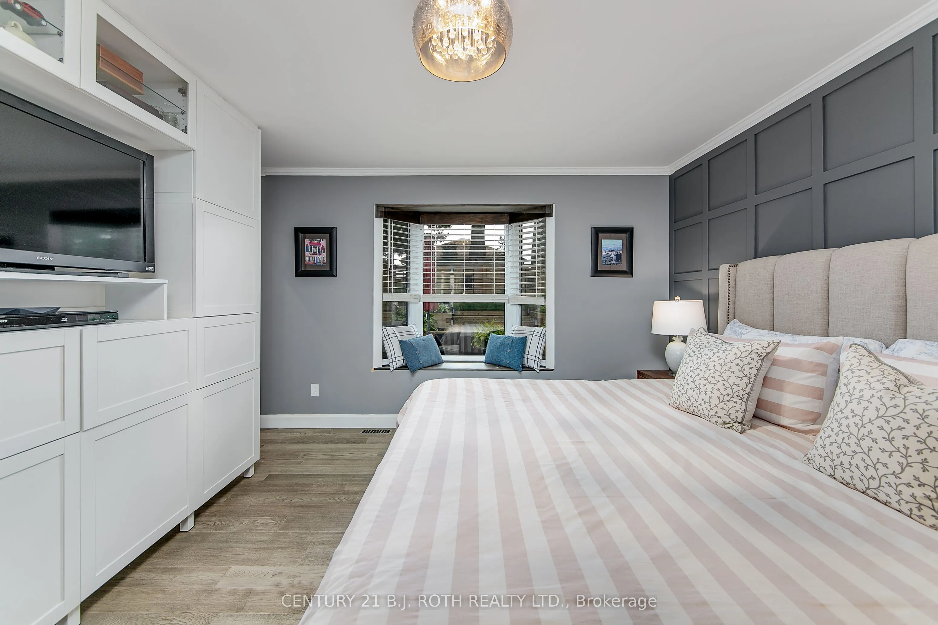 26 Monique Crescent