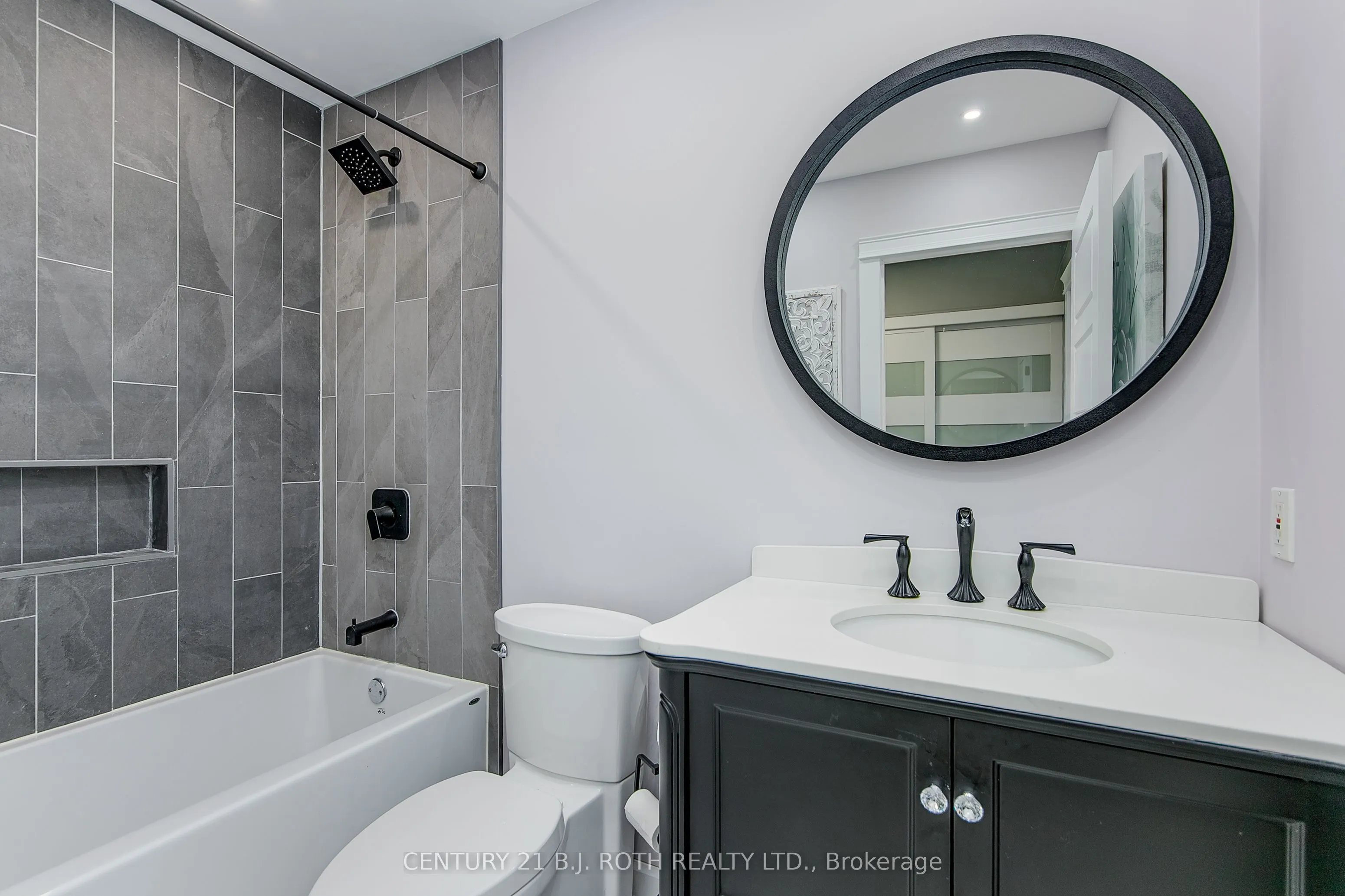 26 Monique Crescent