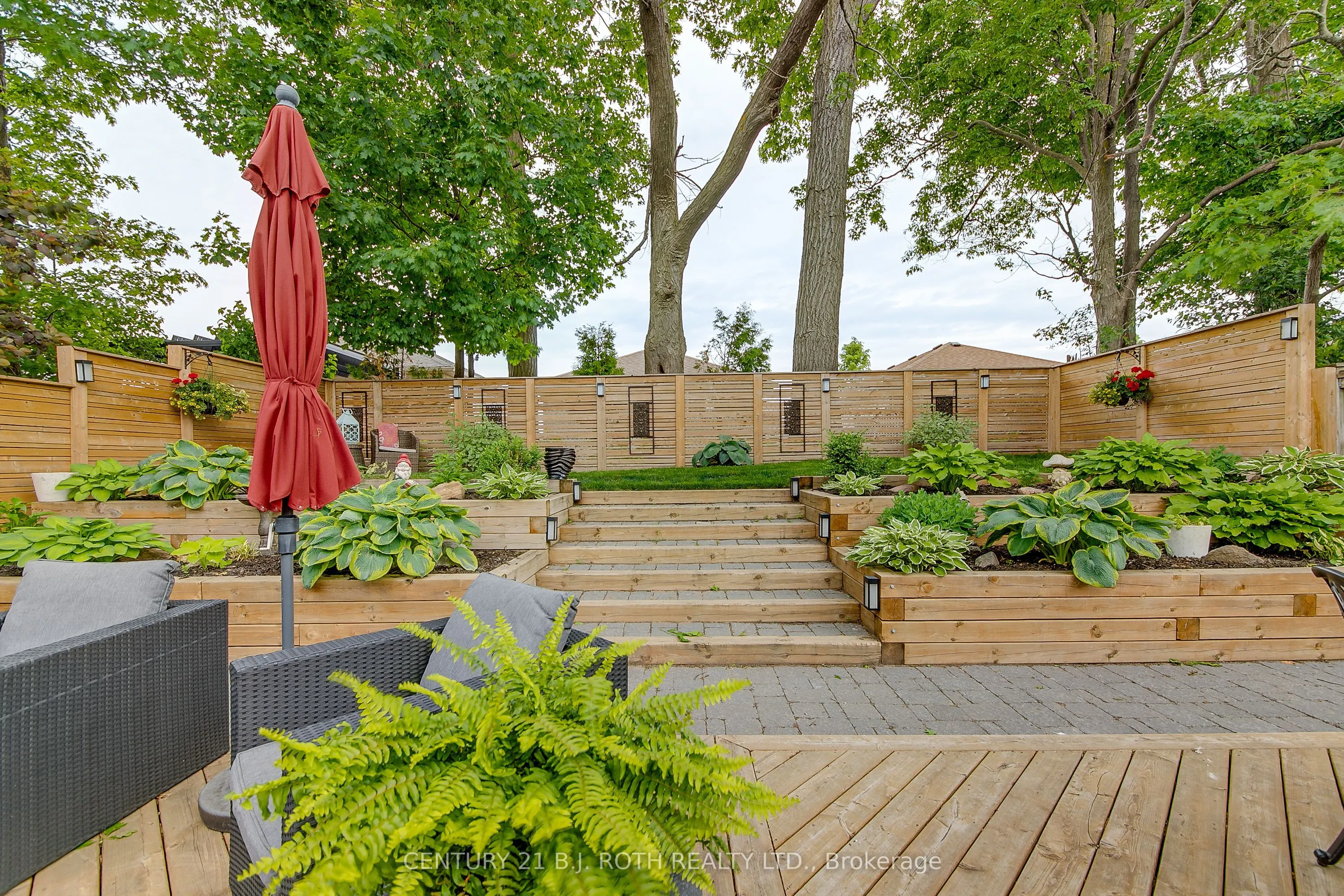 26 Monique Crescent