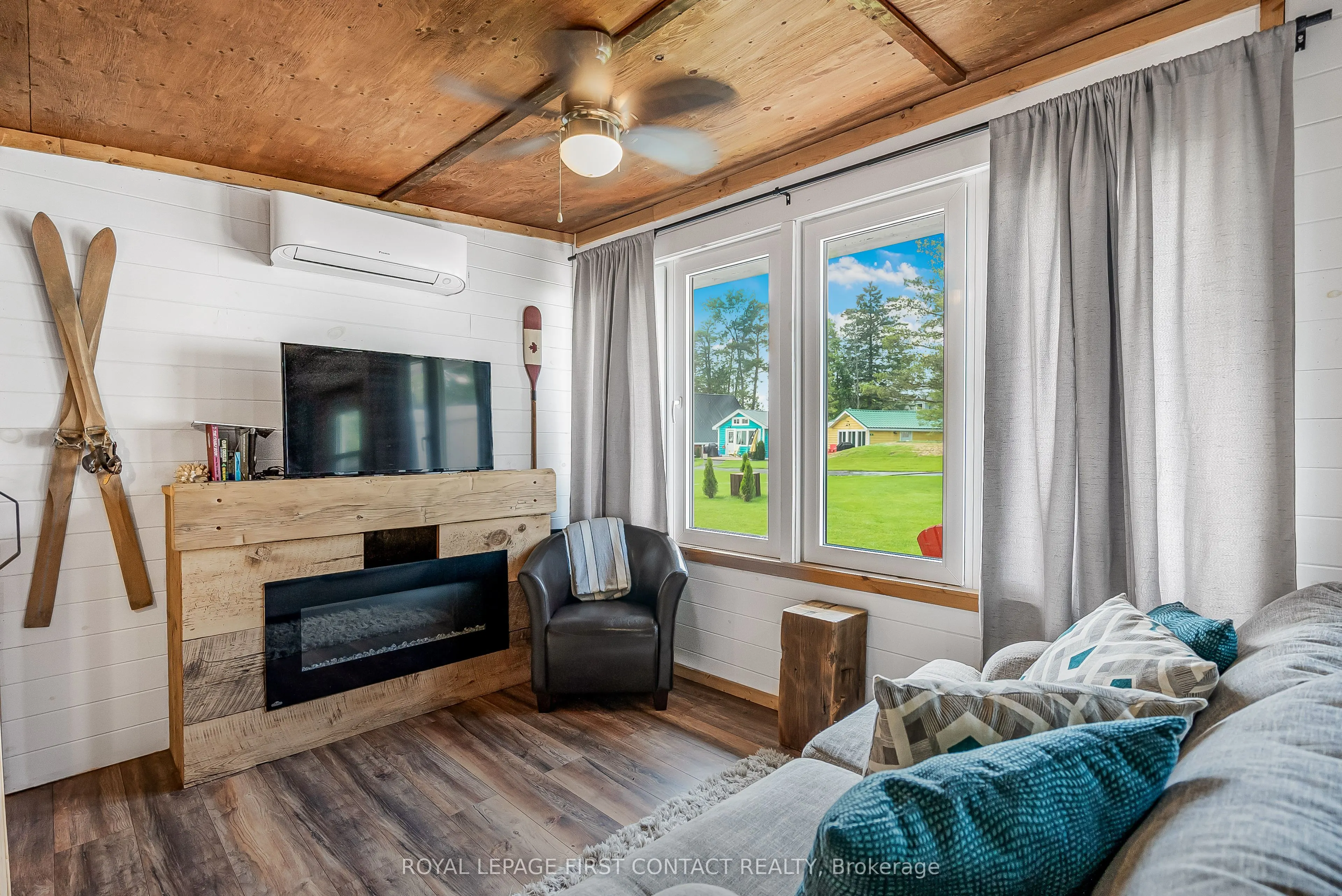 5608 Penetanguishene Road