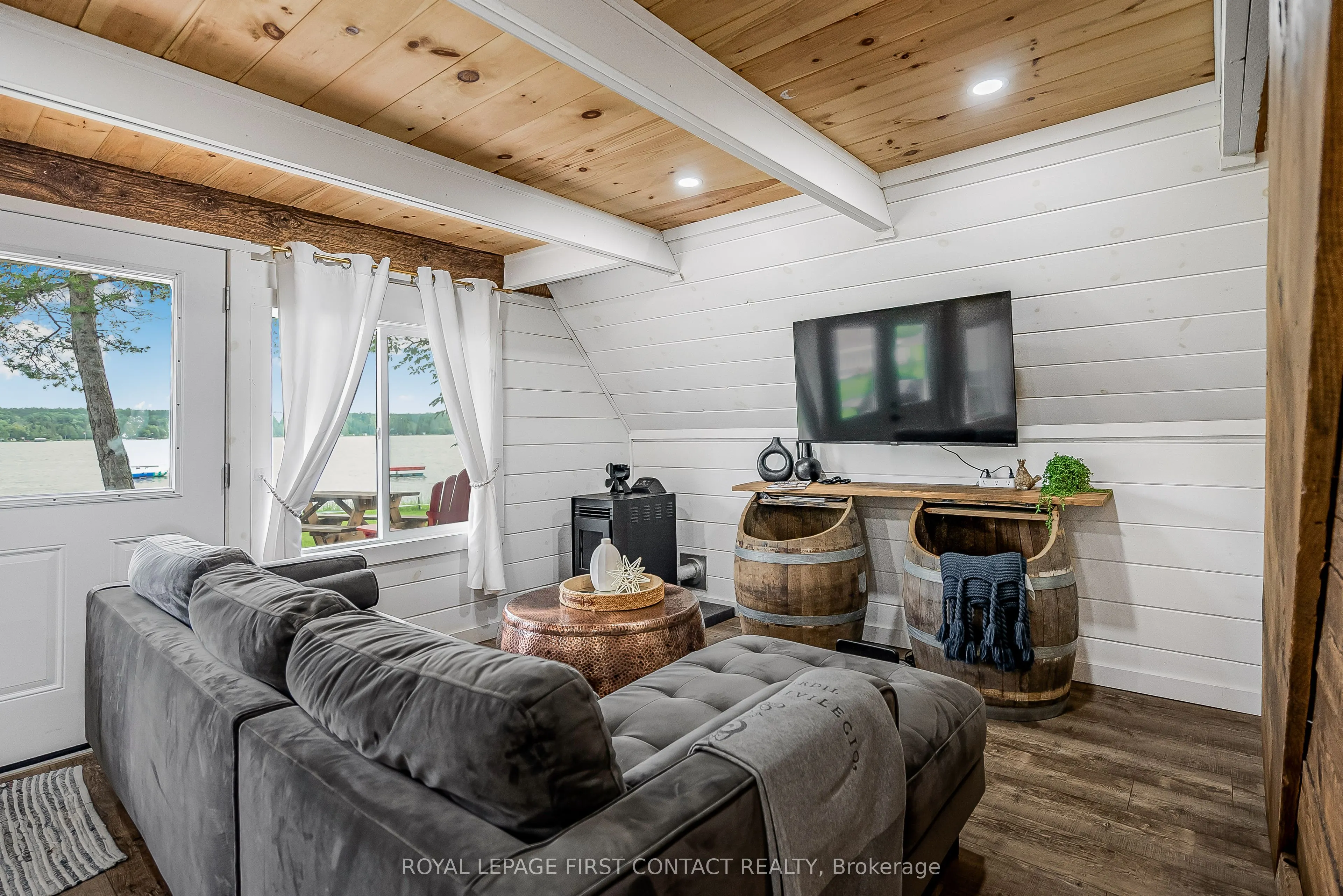 5608 Penetanguishene Road