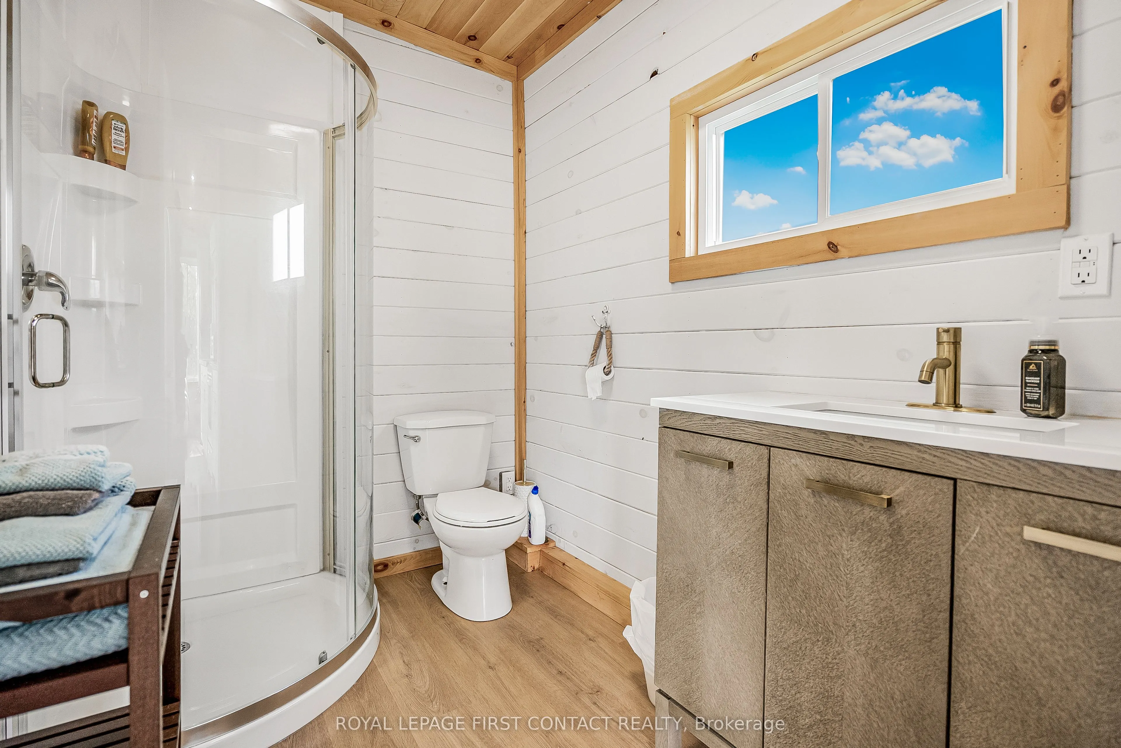 5608 Penetanguishene Road