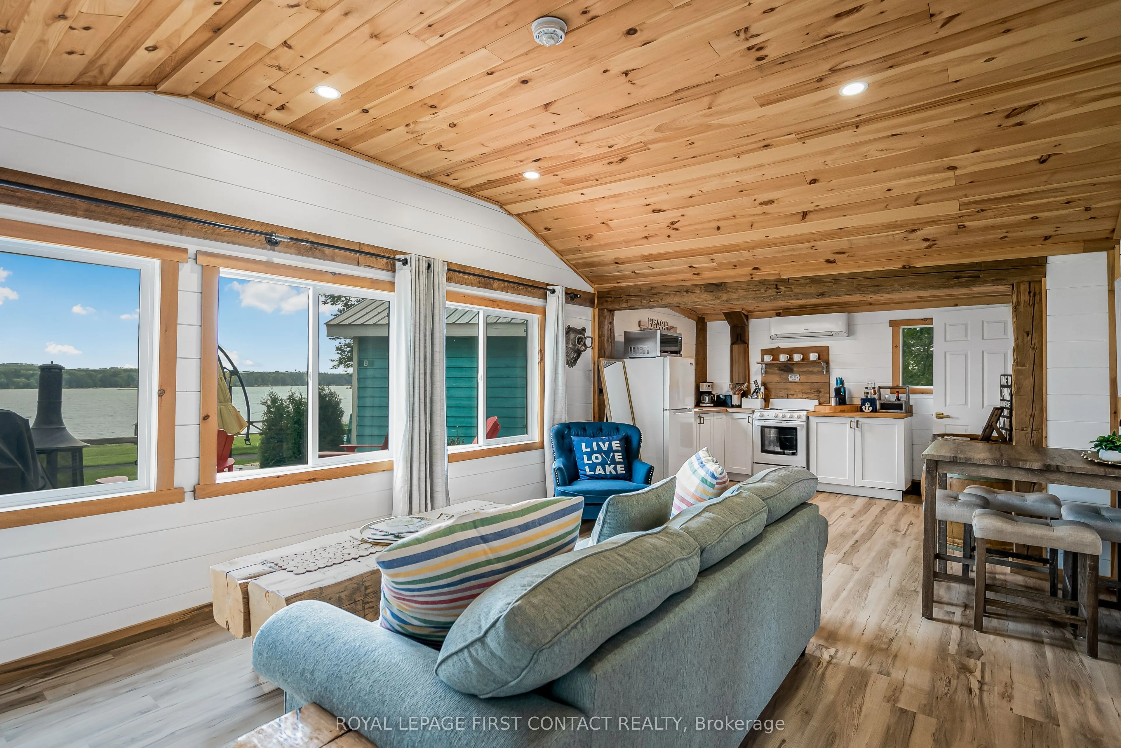 5608 Penetanguishene Road