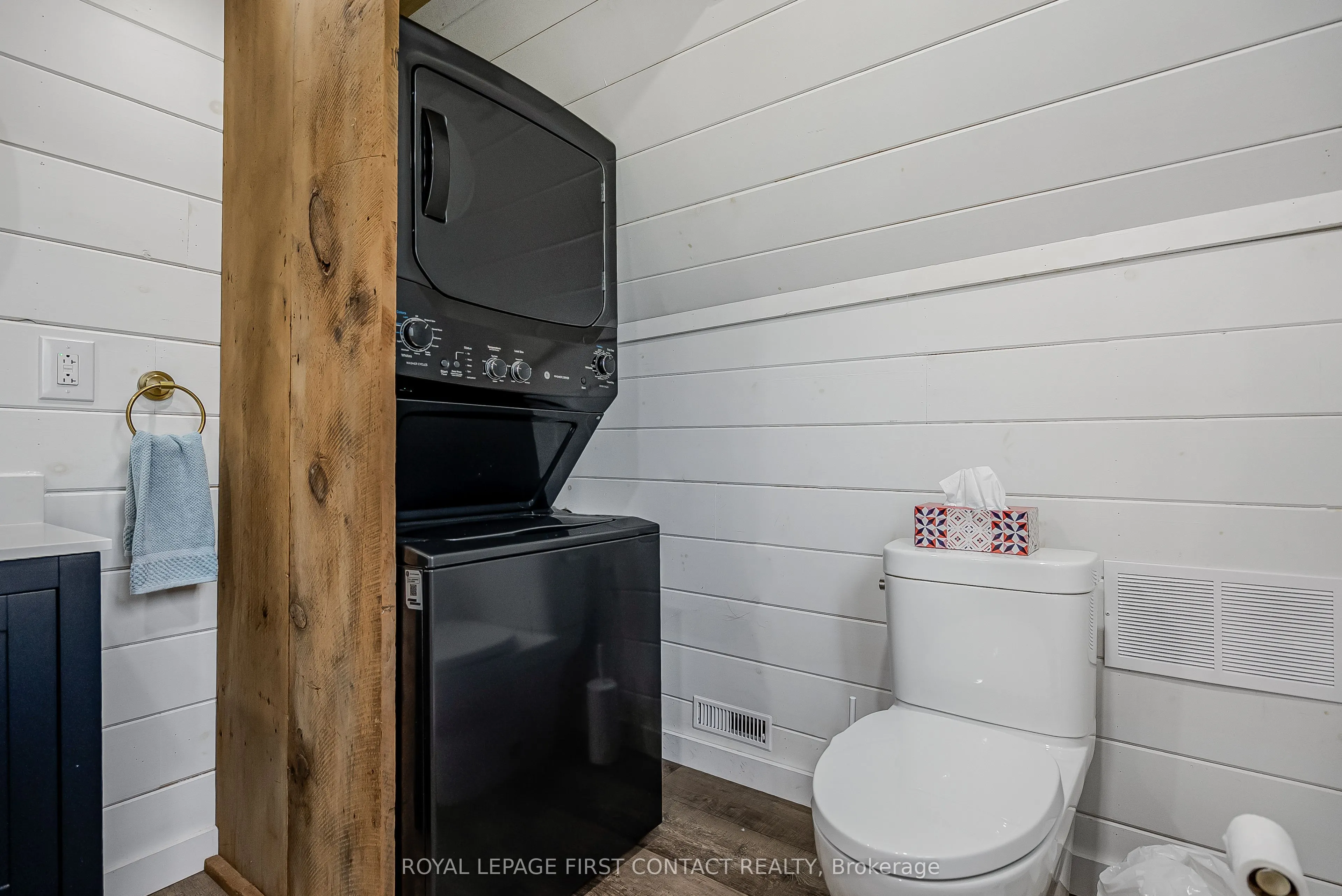 5608 Penetanguishene Road