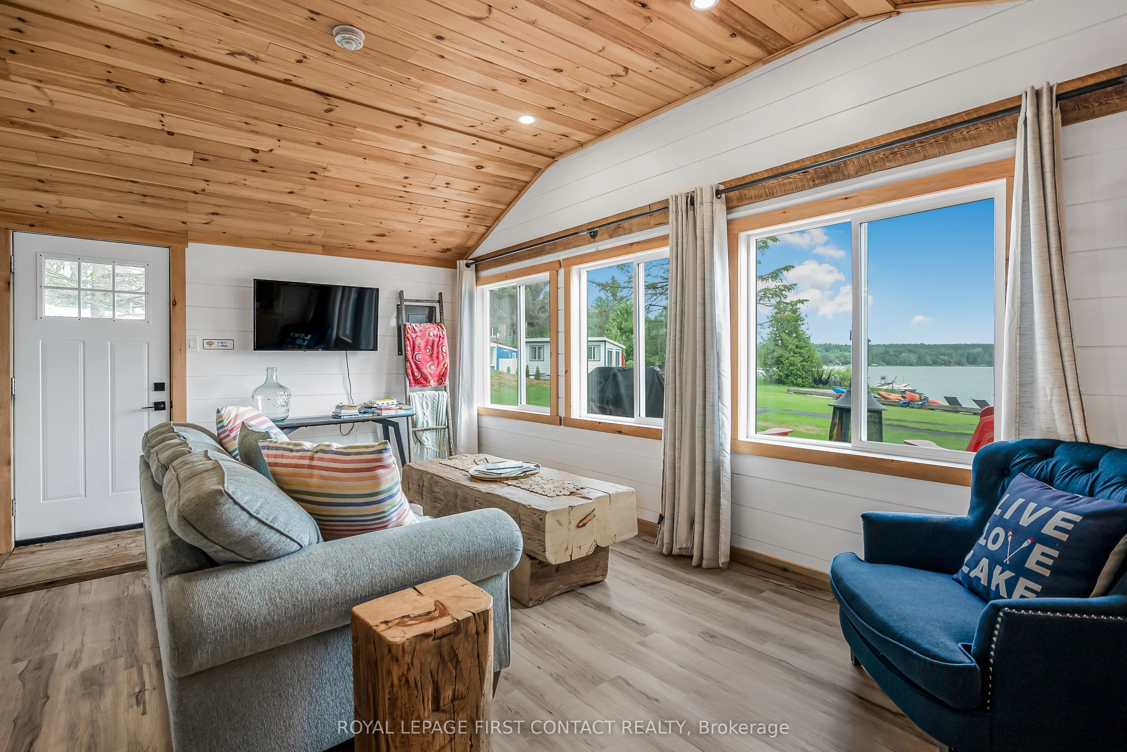 5608 Penetanguishene Road