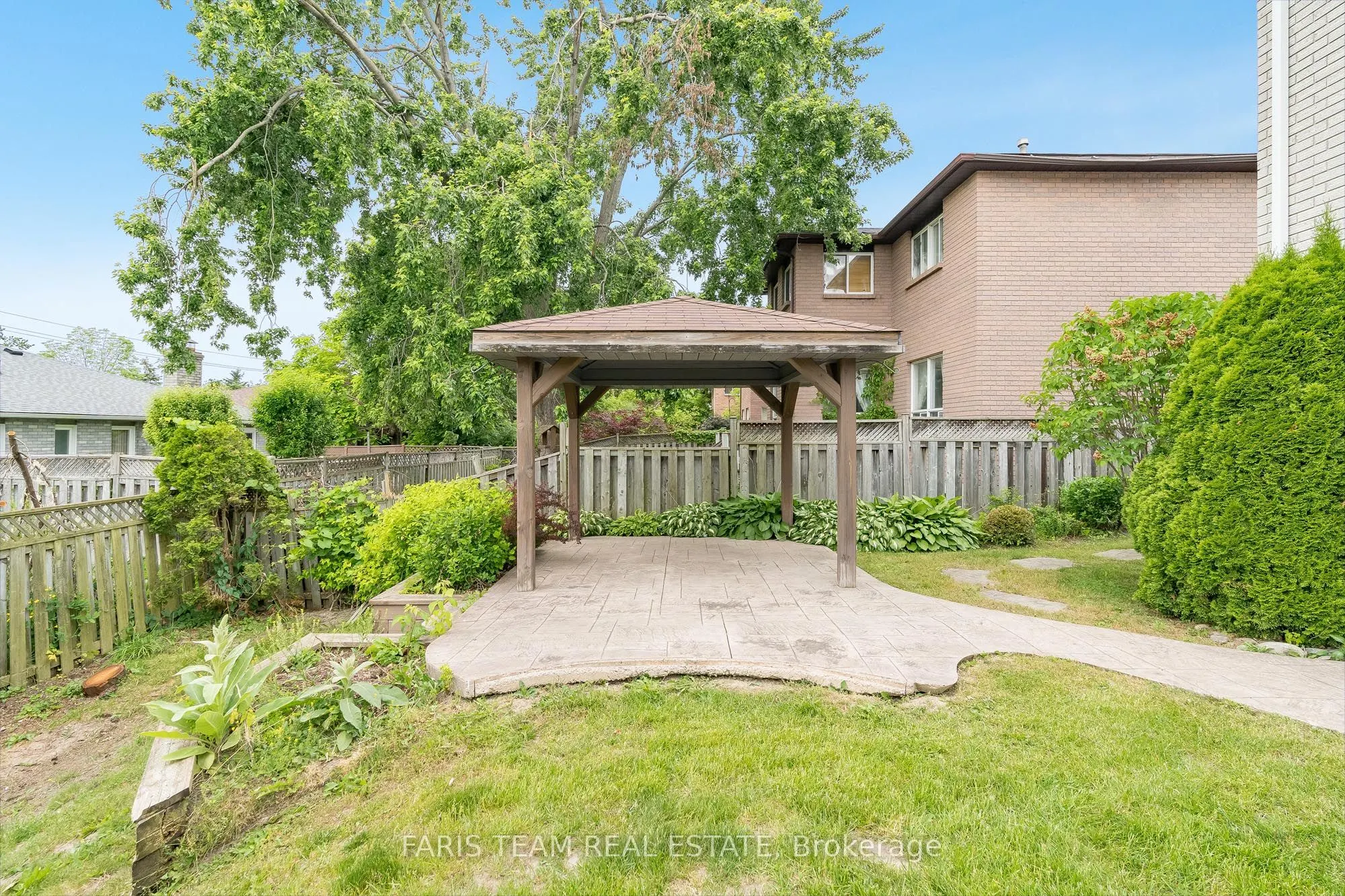 17 Radenhurst Crescent