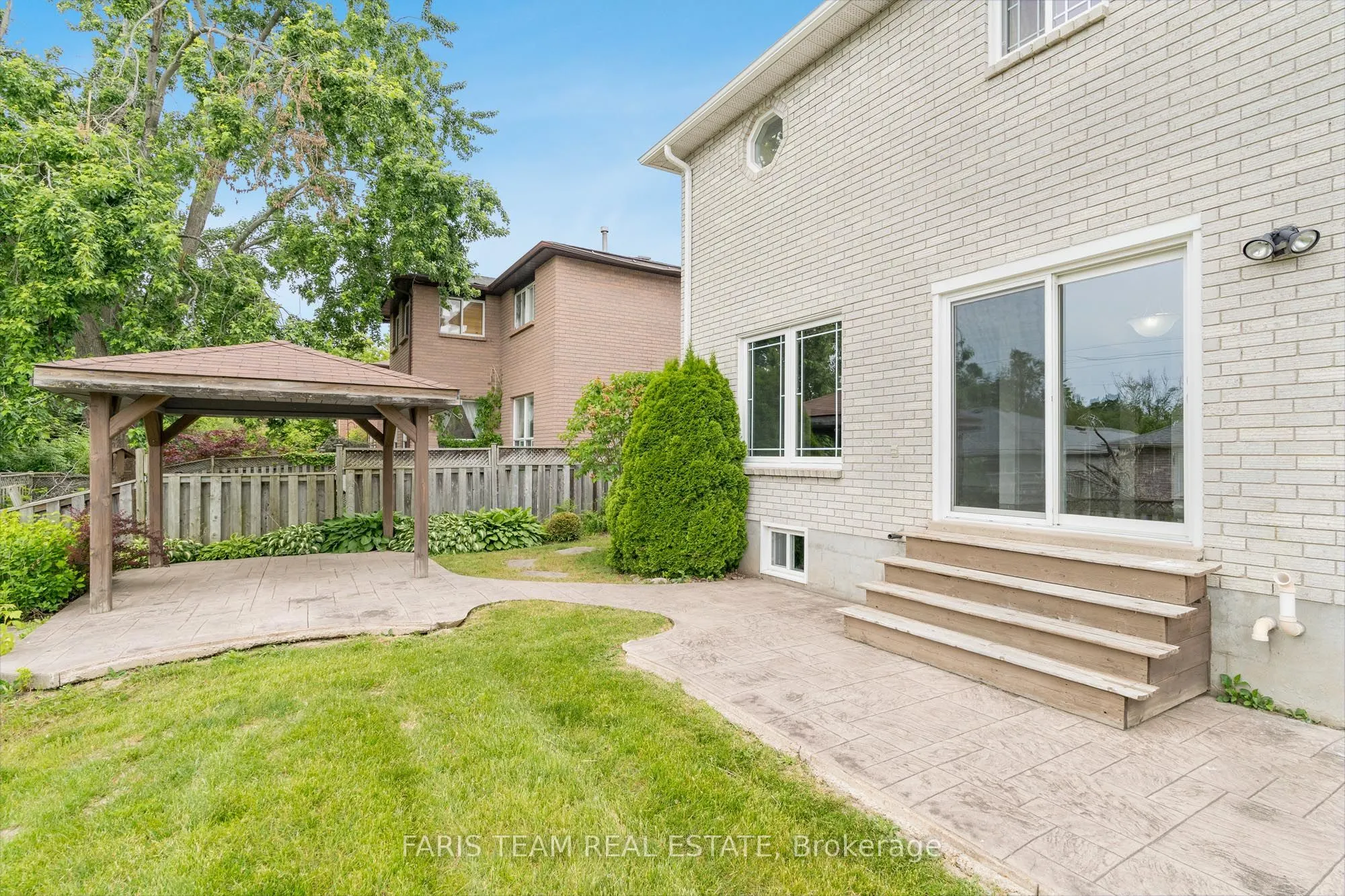17 Radenhurst Crescent