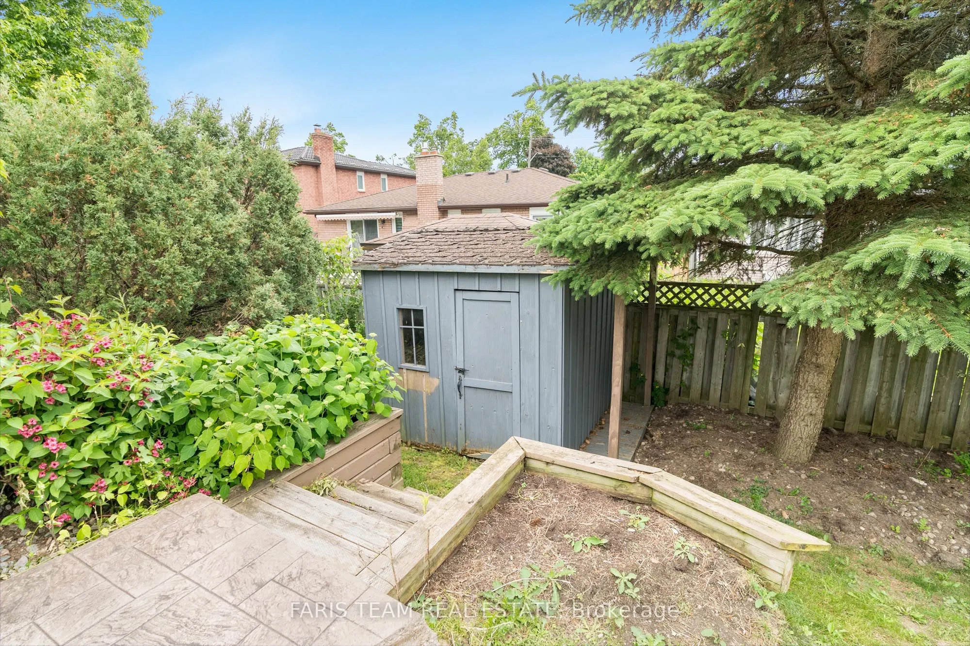 17 Radenhurst Crescent