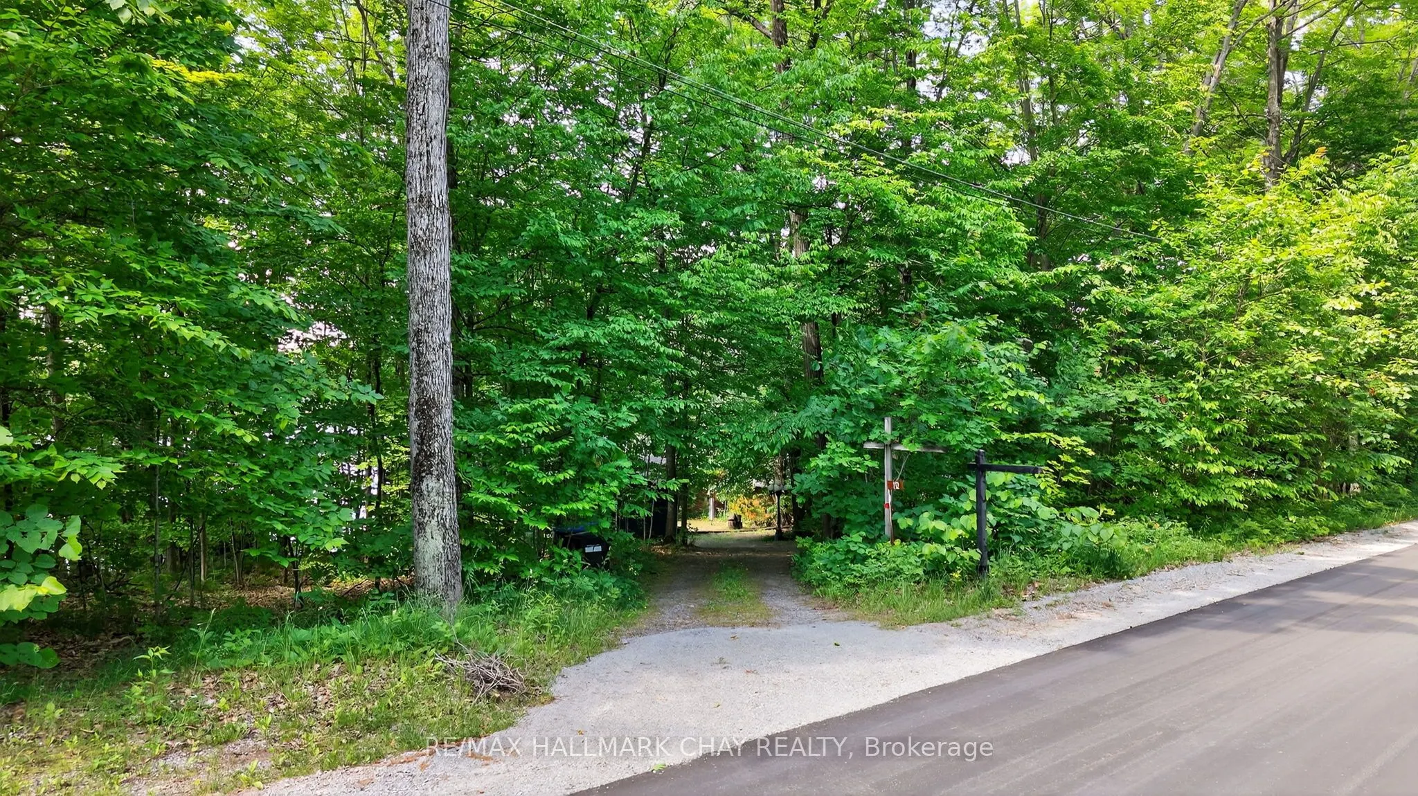 112 FARLAIN LAKE Road E