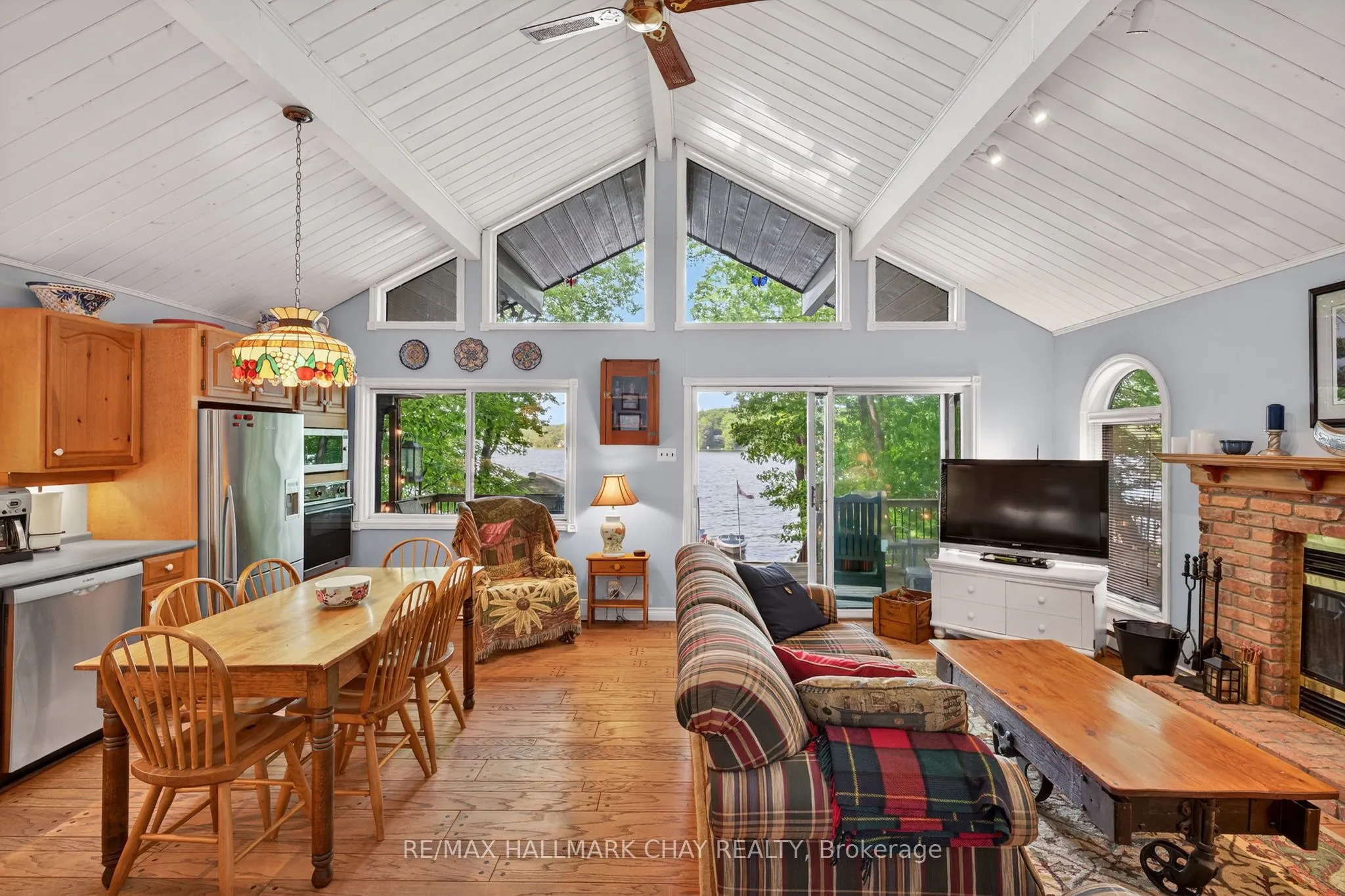 112 FARLAIN LAKE Road E