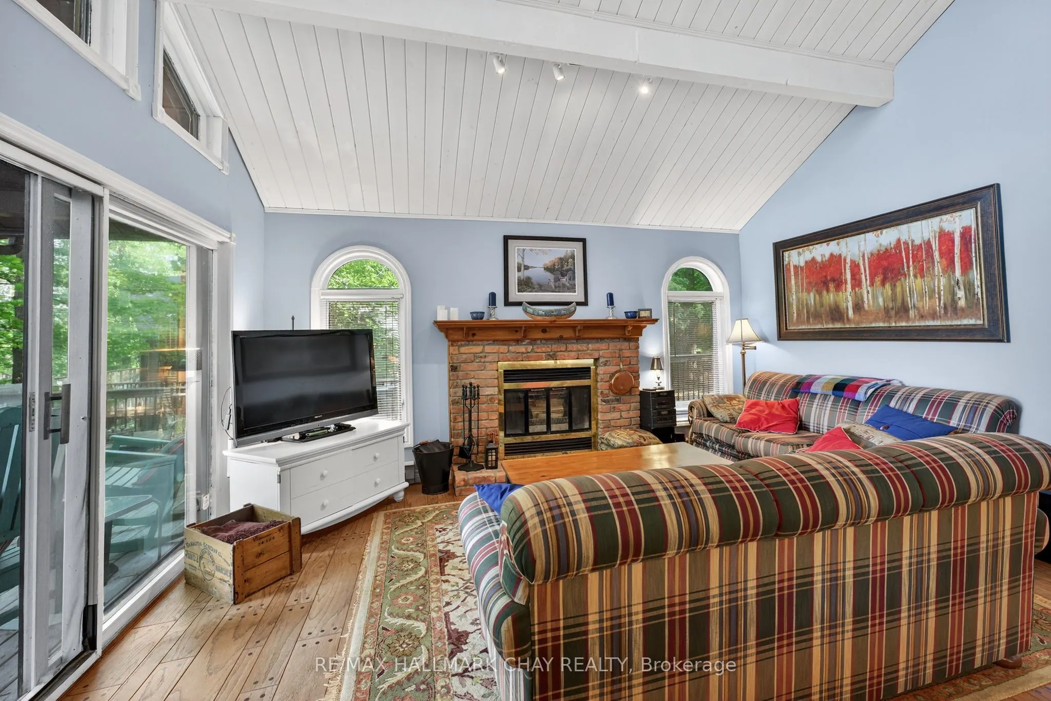 112 FARLAIN LAKE Road E