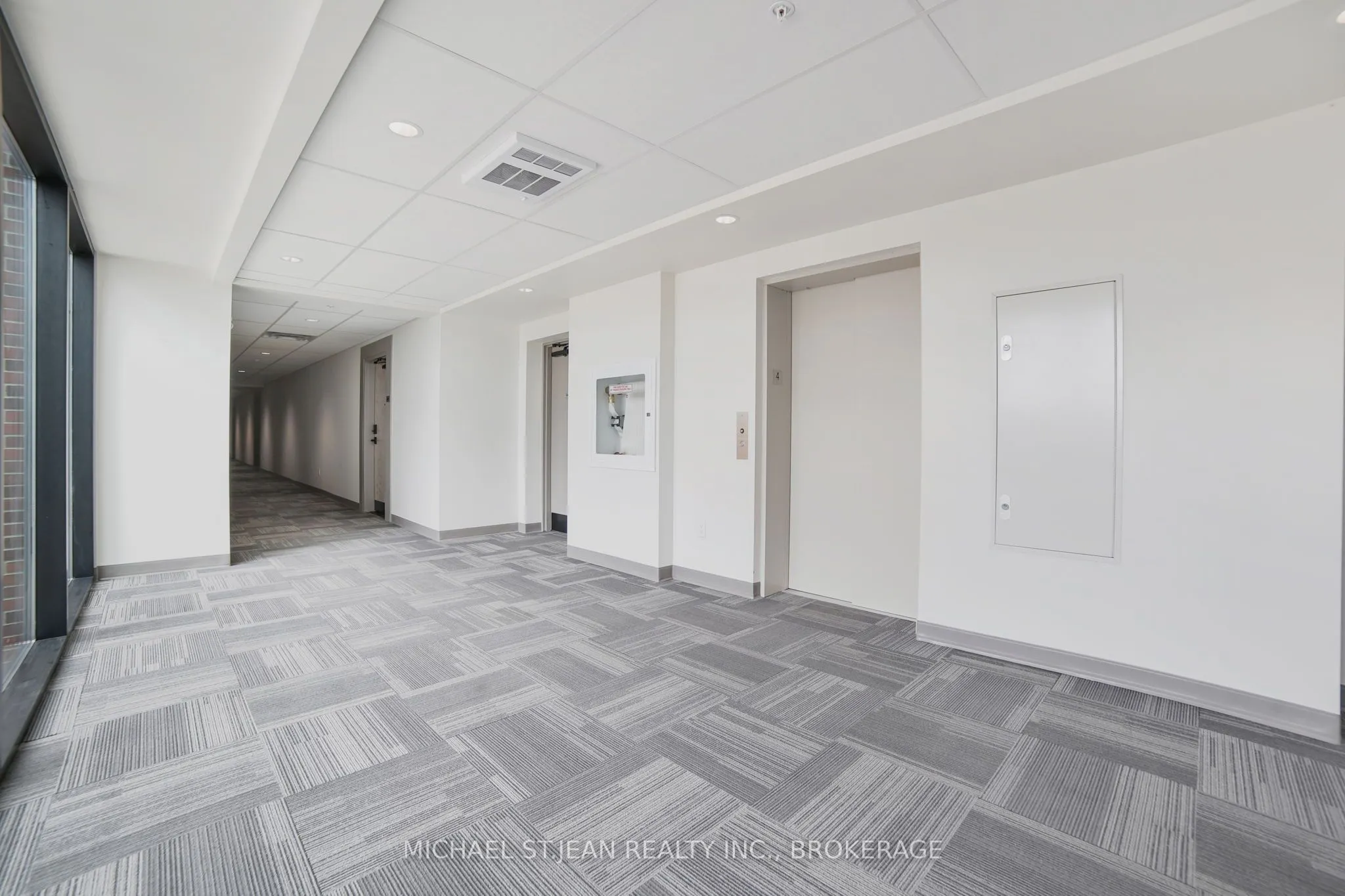 121 Mary Street, #402