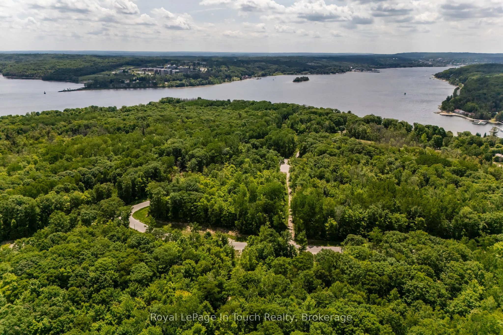 Lot 41 Explorers Landing