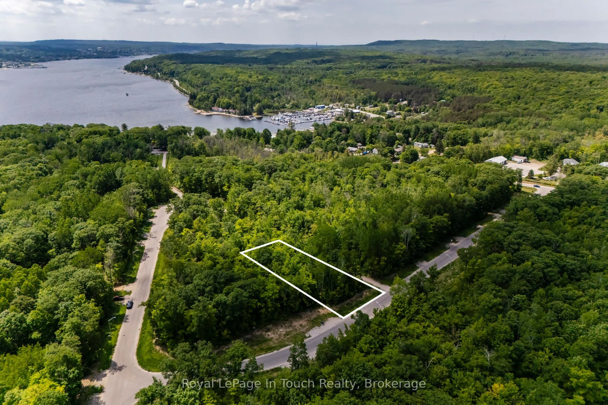 Lot 41 Explorers Landing