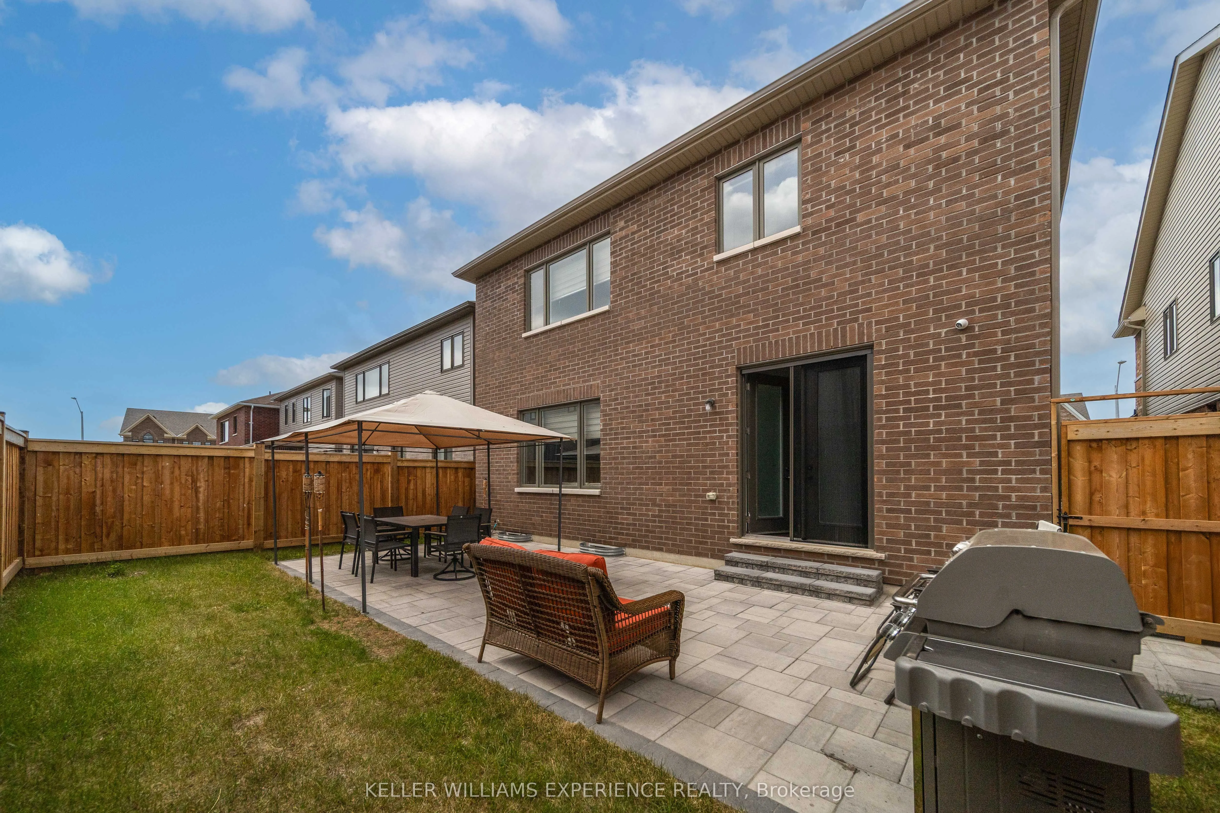 7 Bannister Road