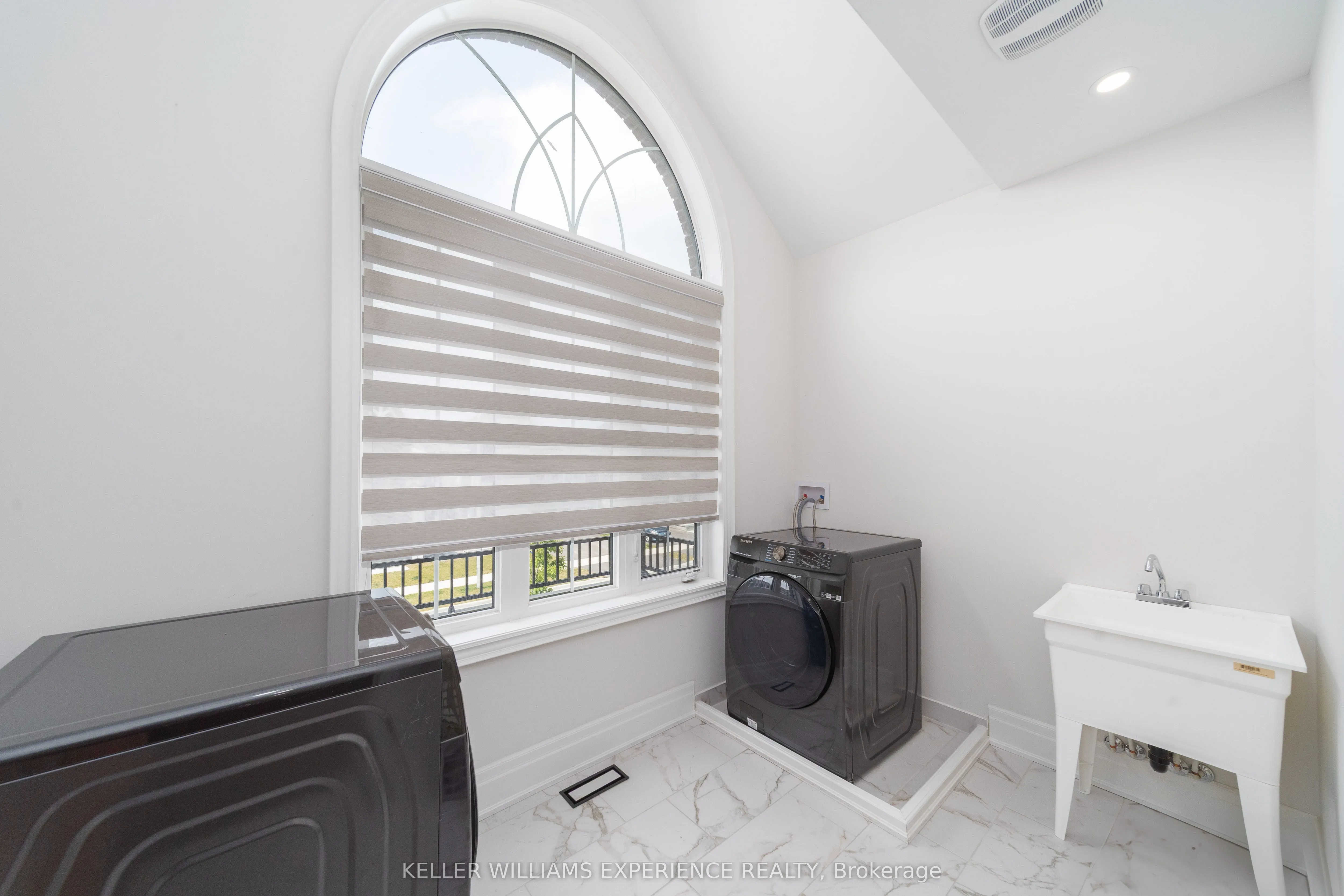 7 Bannister Road