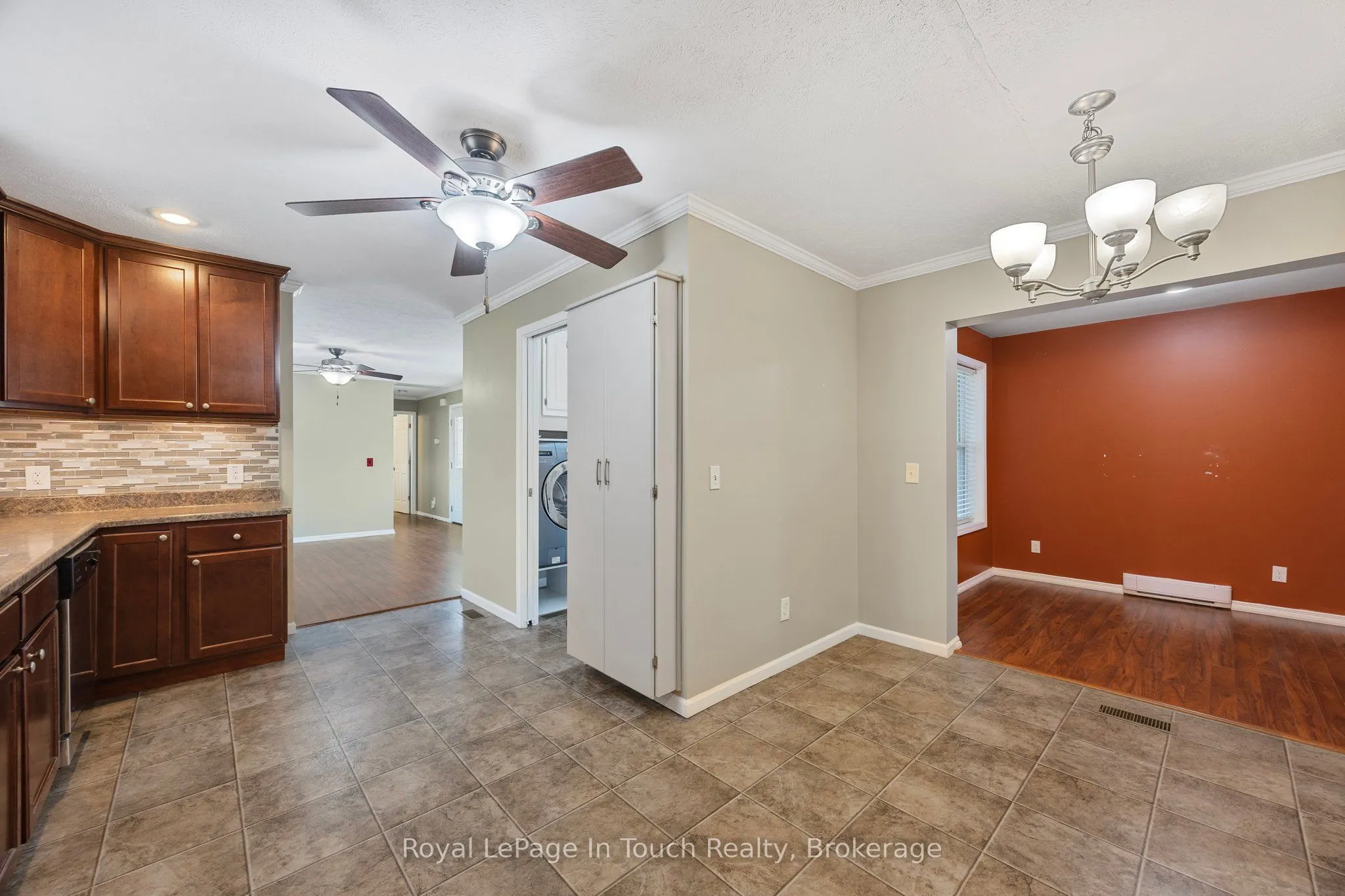 6 Maple Lane