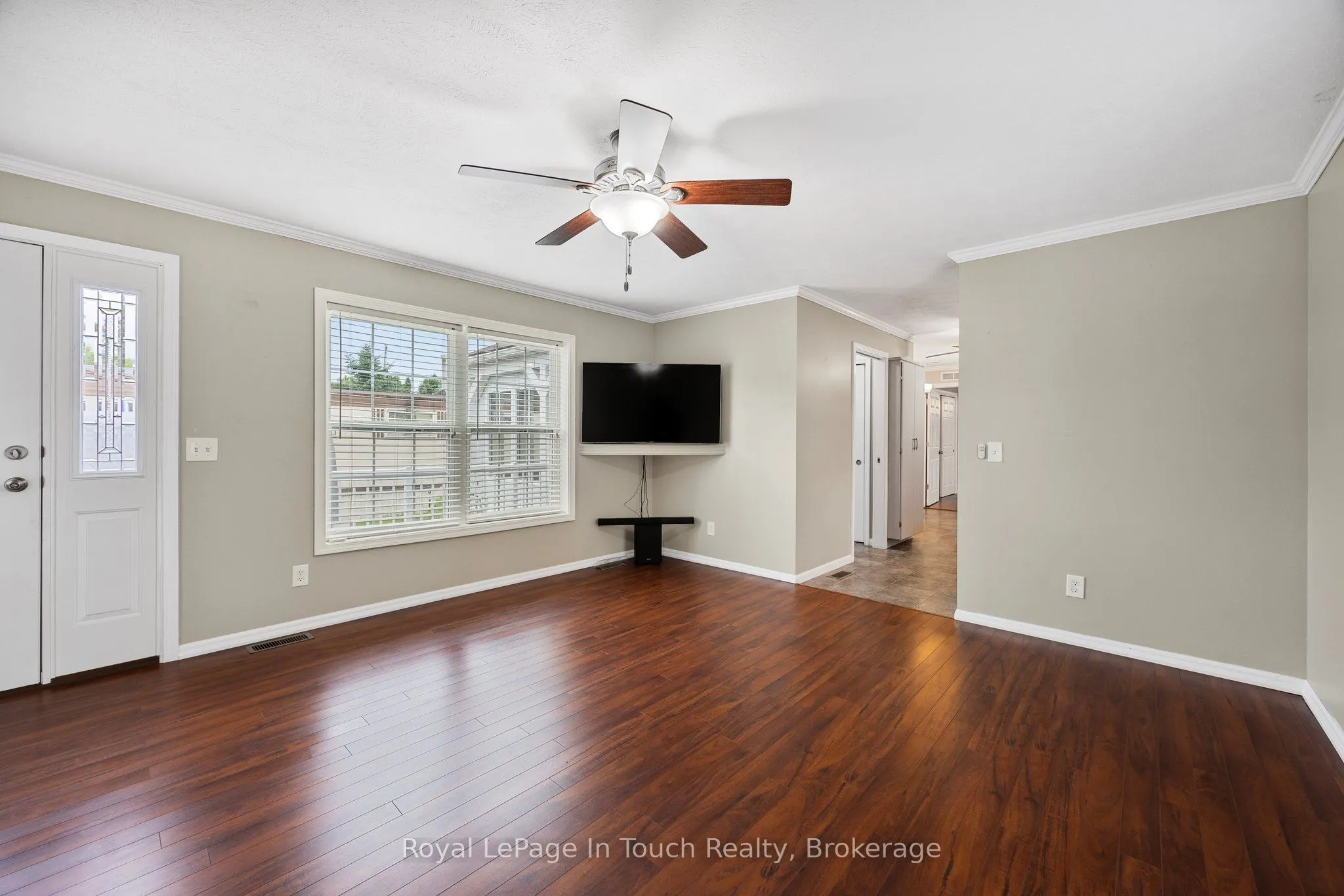 6 Maple Lane