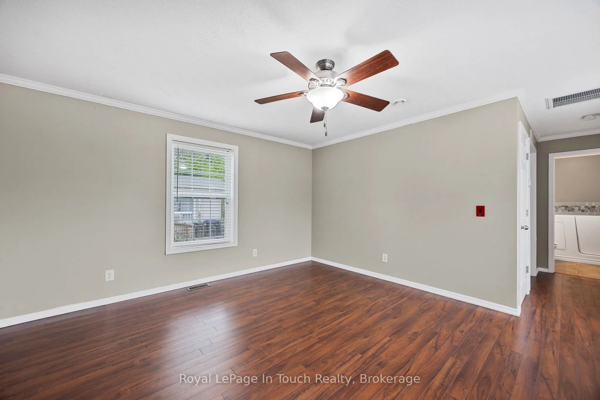 6 Maple Lane