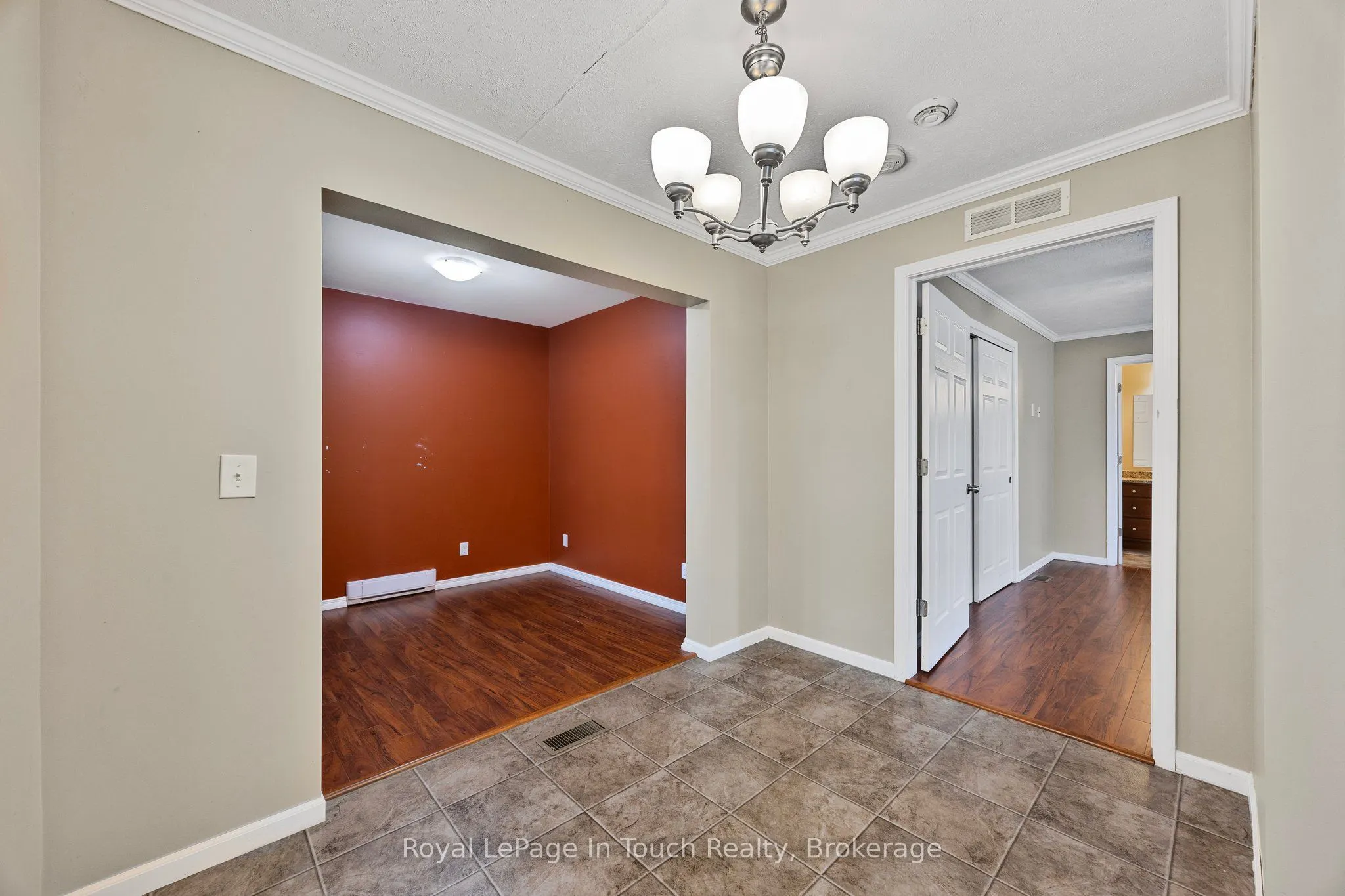 6 Maple Lane