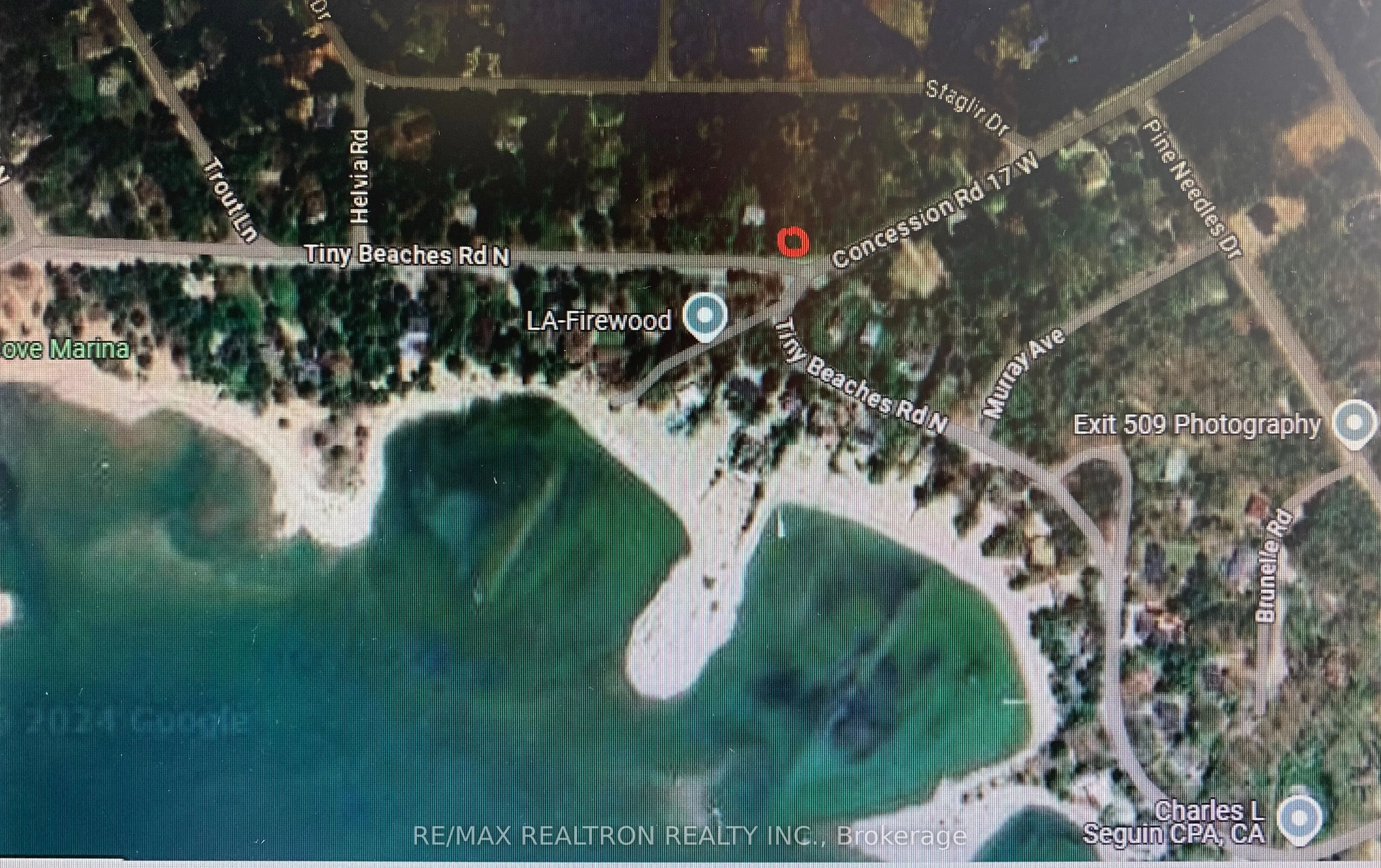 15 Tiny Beaches Road N