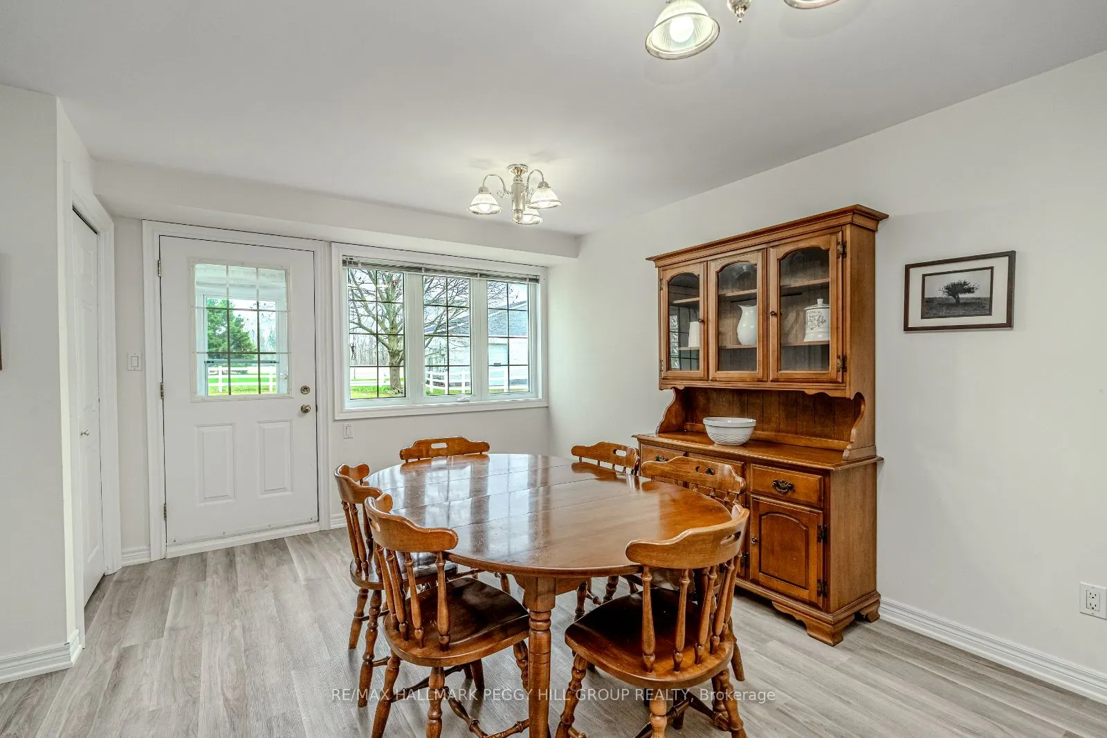 1331 Flos Road 3 E