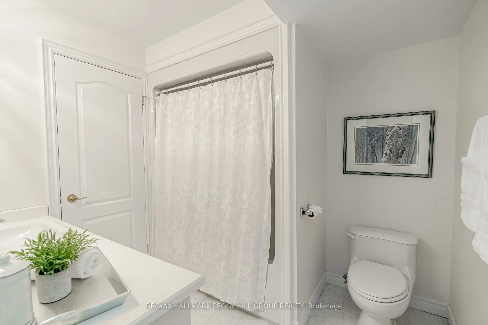 1331 Flos Road 3 E