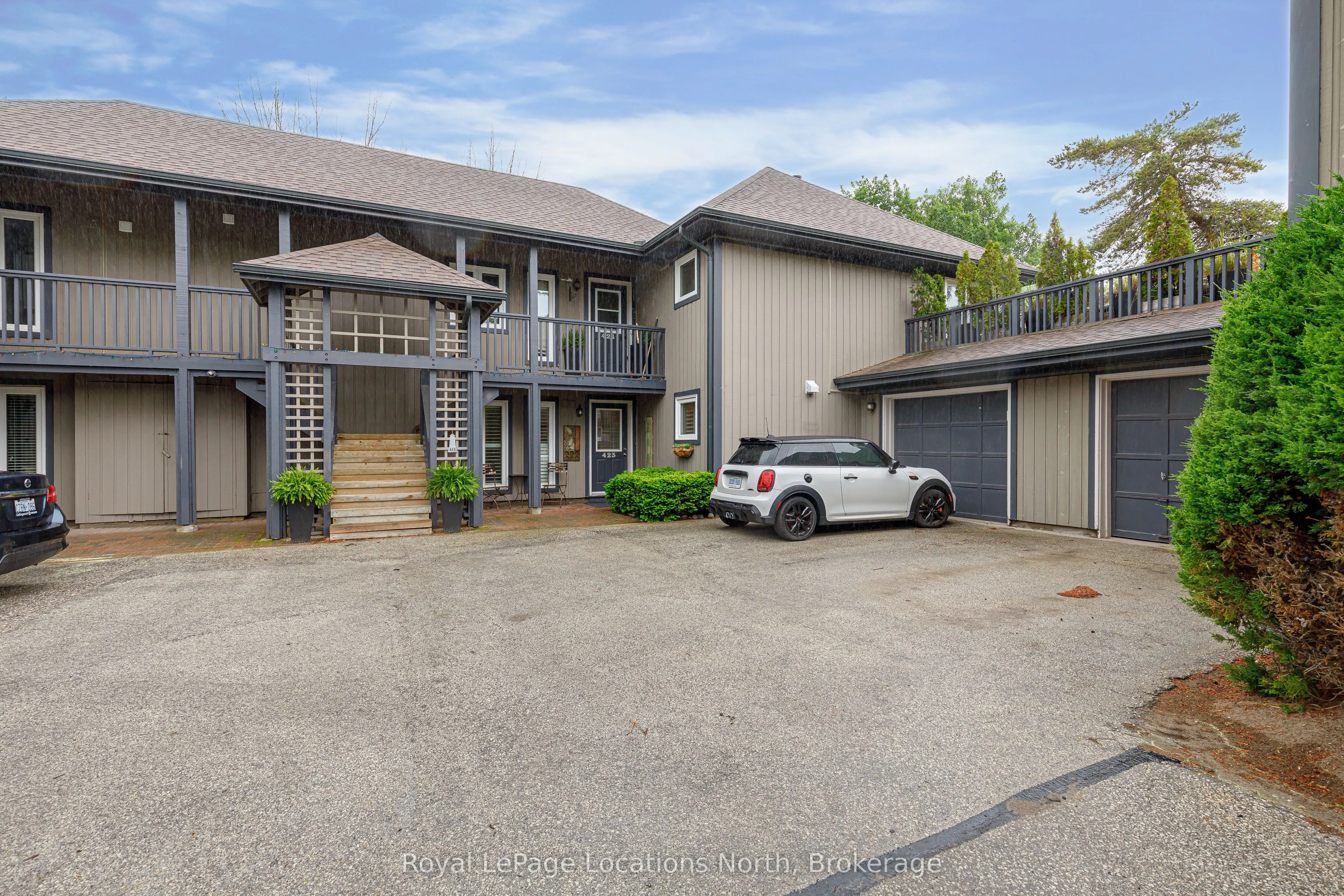 423 Mariners Way, #14