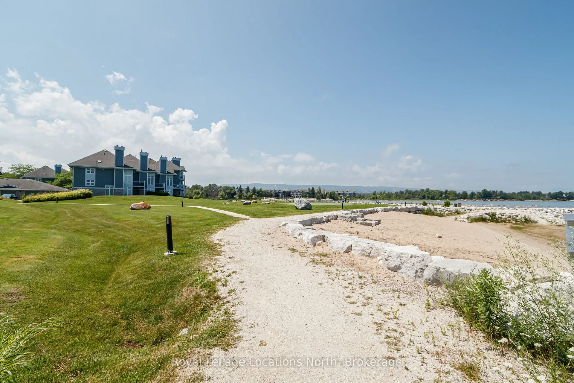 423 Mariners Way, #14