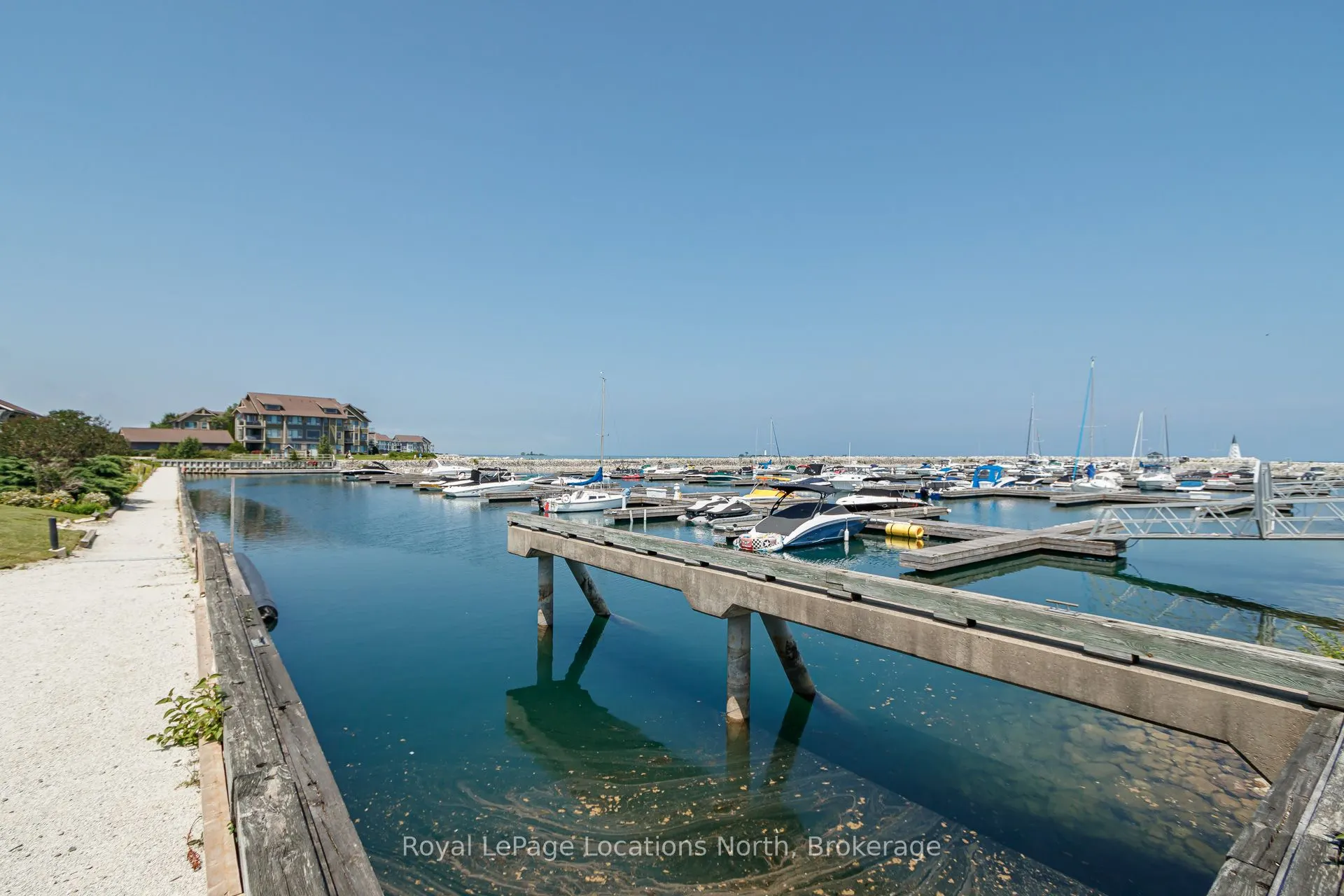423 Mariners Way, #14