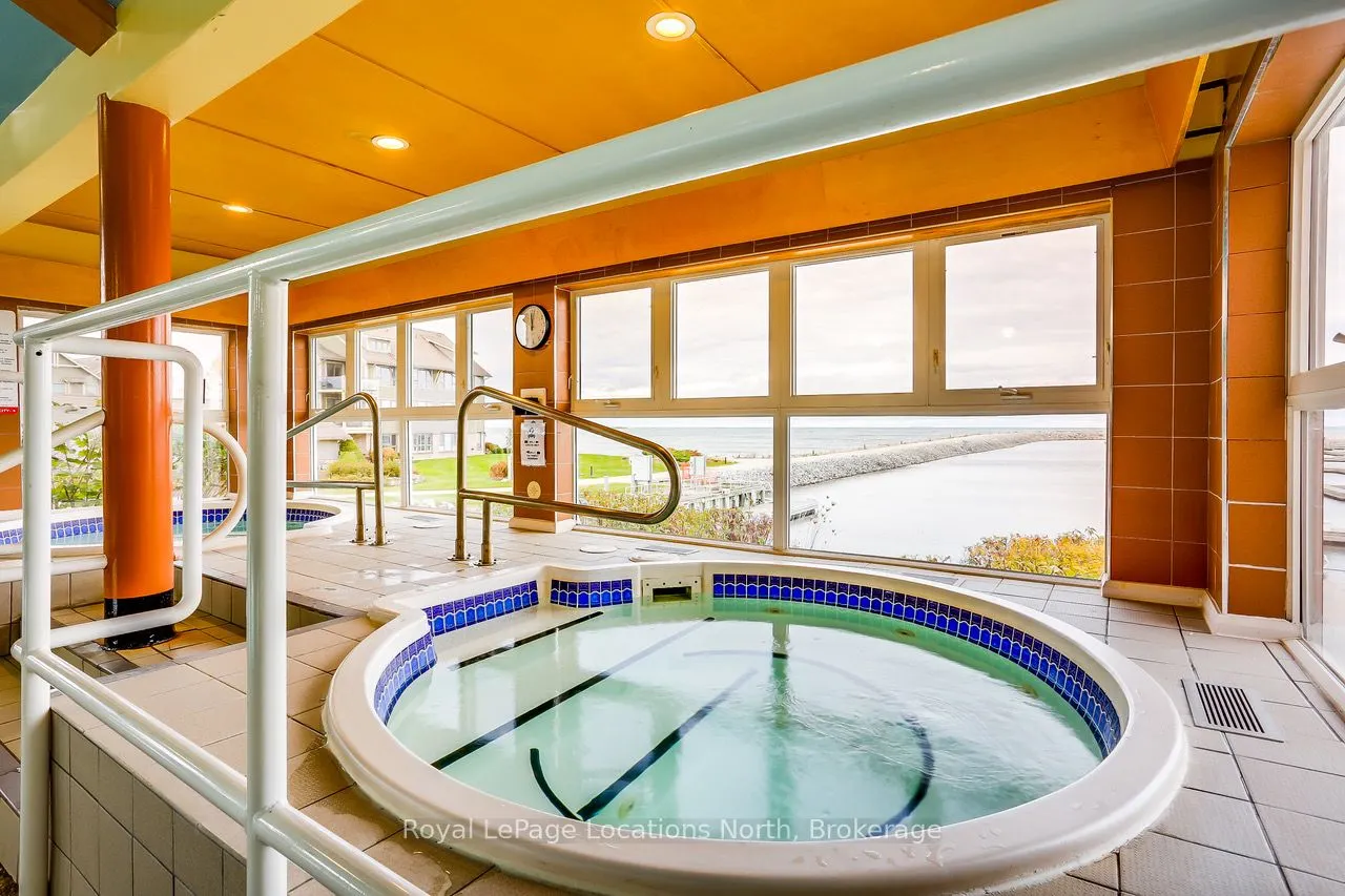 423 Mariners Way, #14