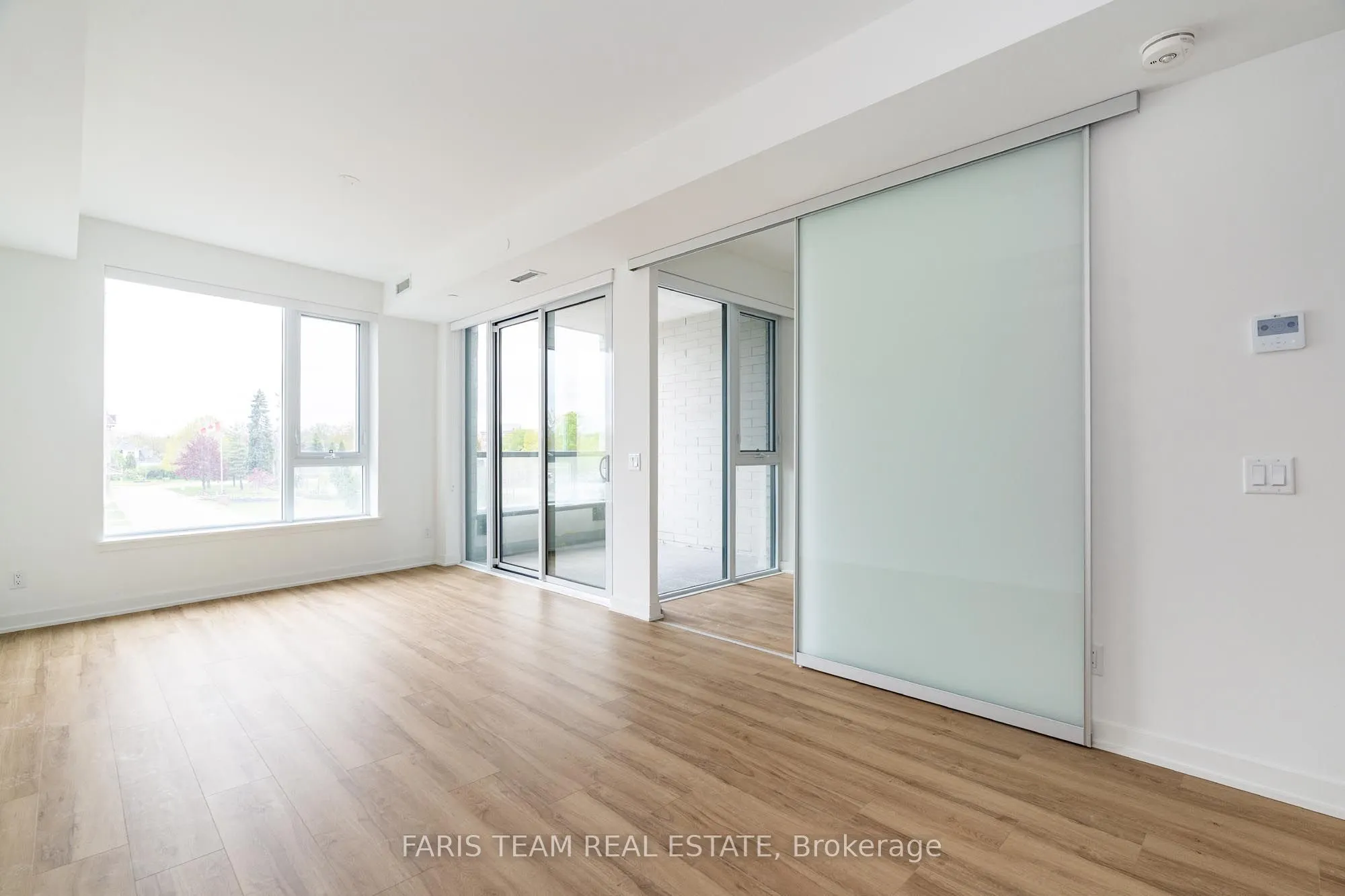 31 Huron Street, #211