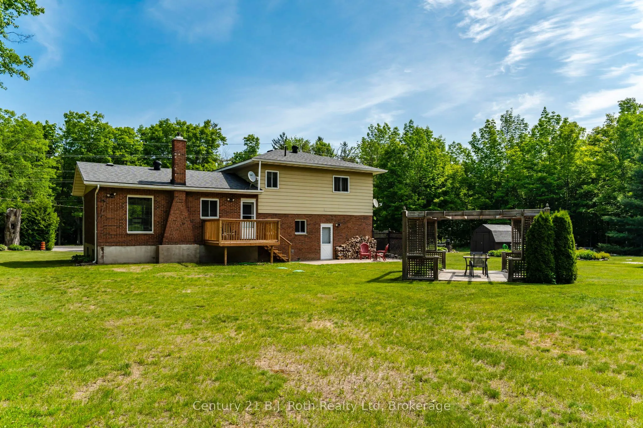 573 Lafontaine Road E