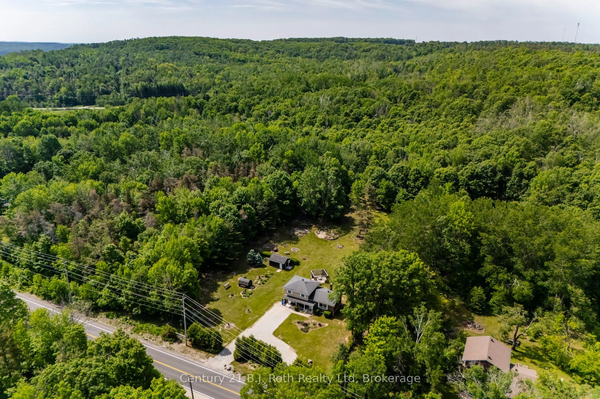 573 Lafontaine Road E
