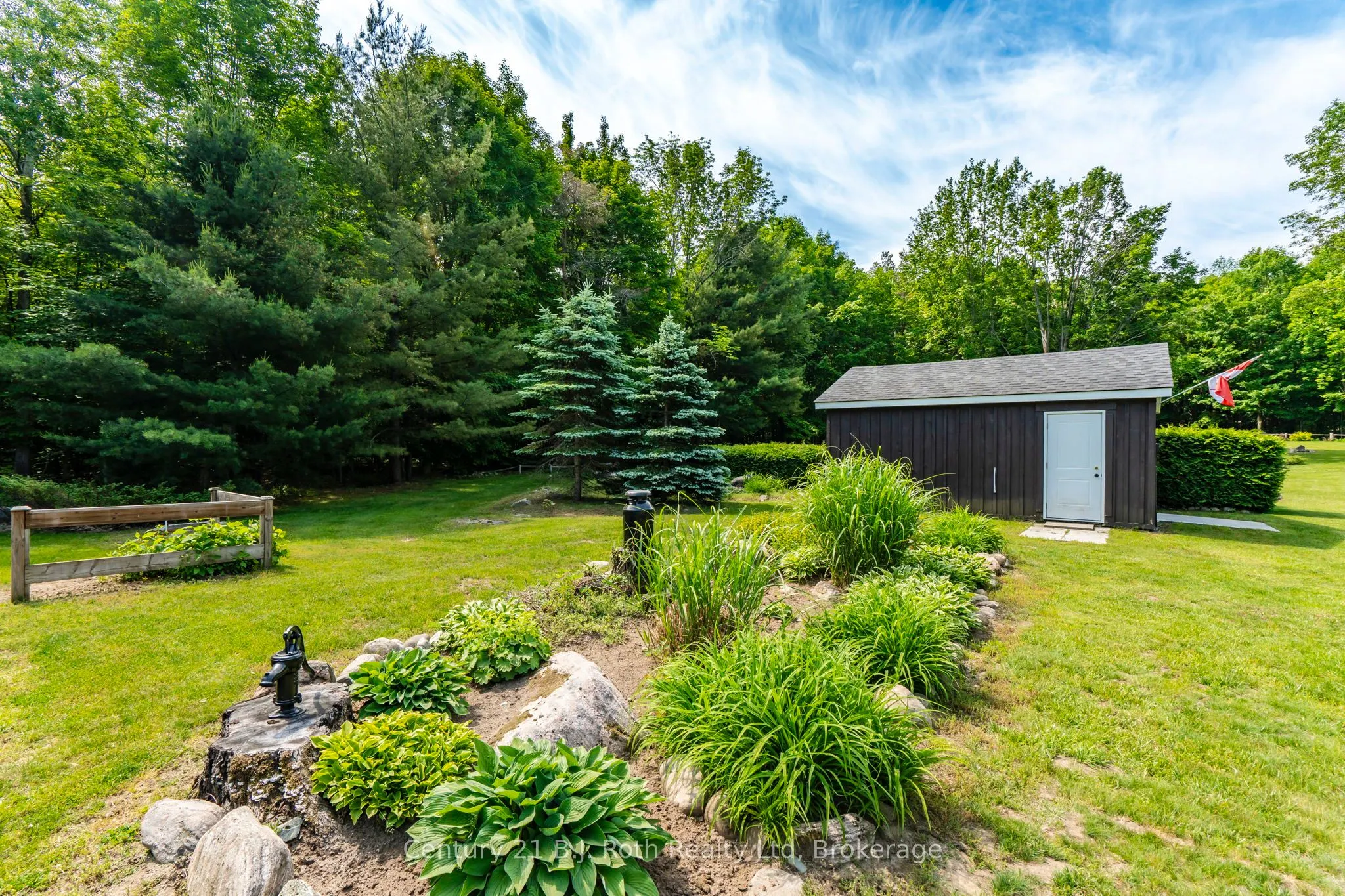 573 Lafontaine Road E